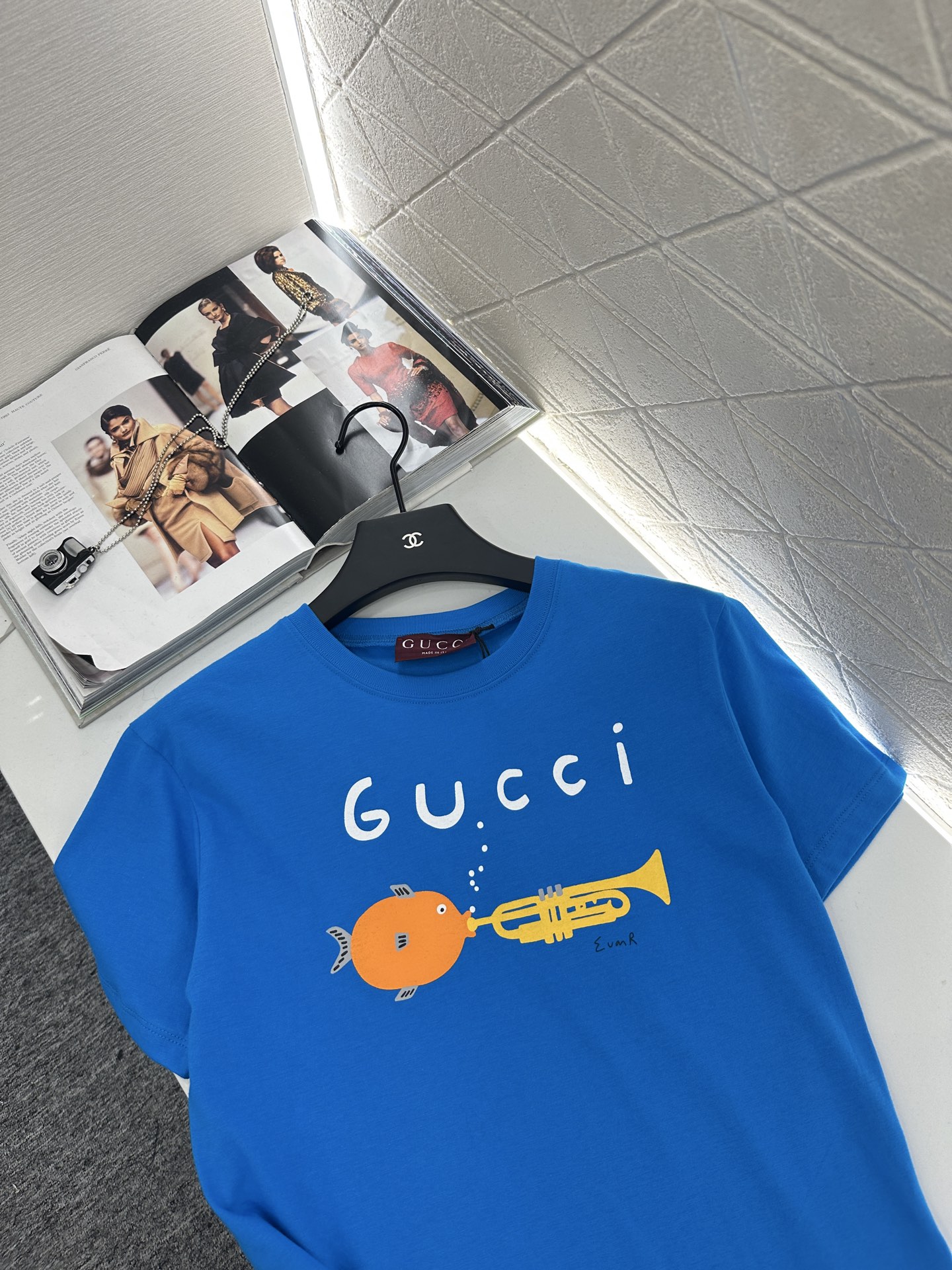 Gucc*2025 New Products: High-Quality Cotton Tee with Unique Print Circle - 图片 7
