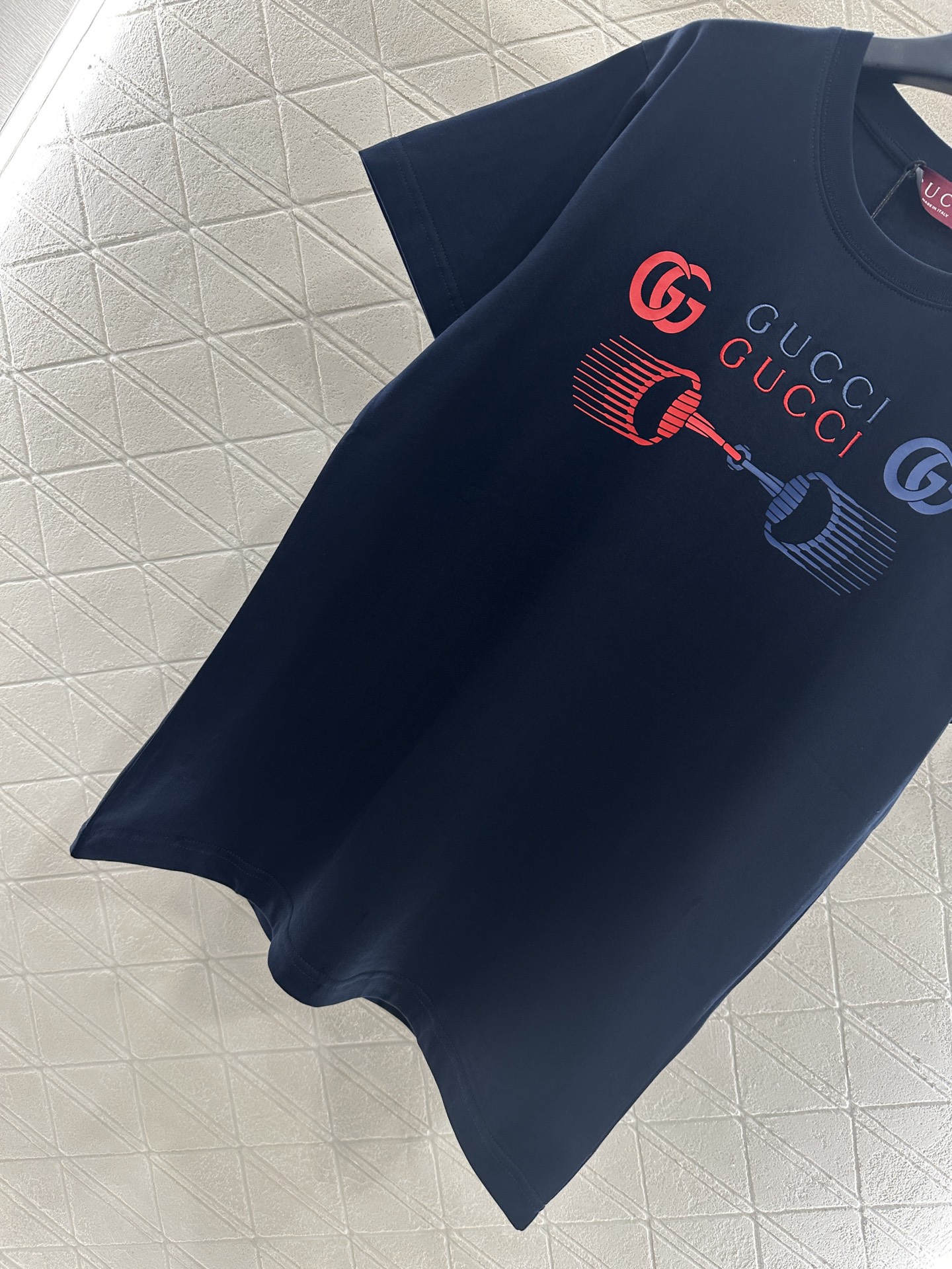 YB Cotton Tee with Brand Logo and Chain-Linking Patterns, High Quality, Stylish Design - 图片 5