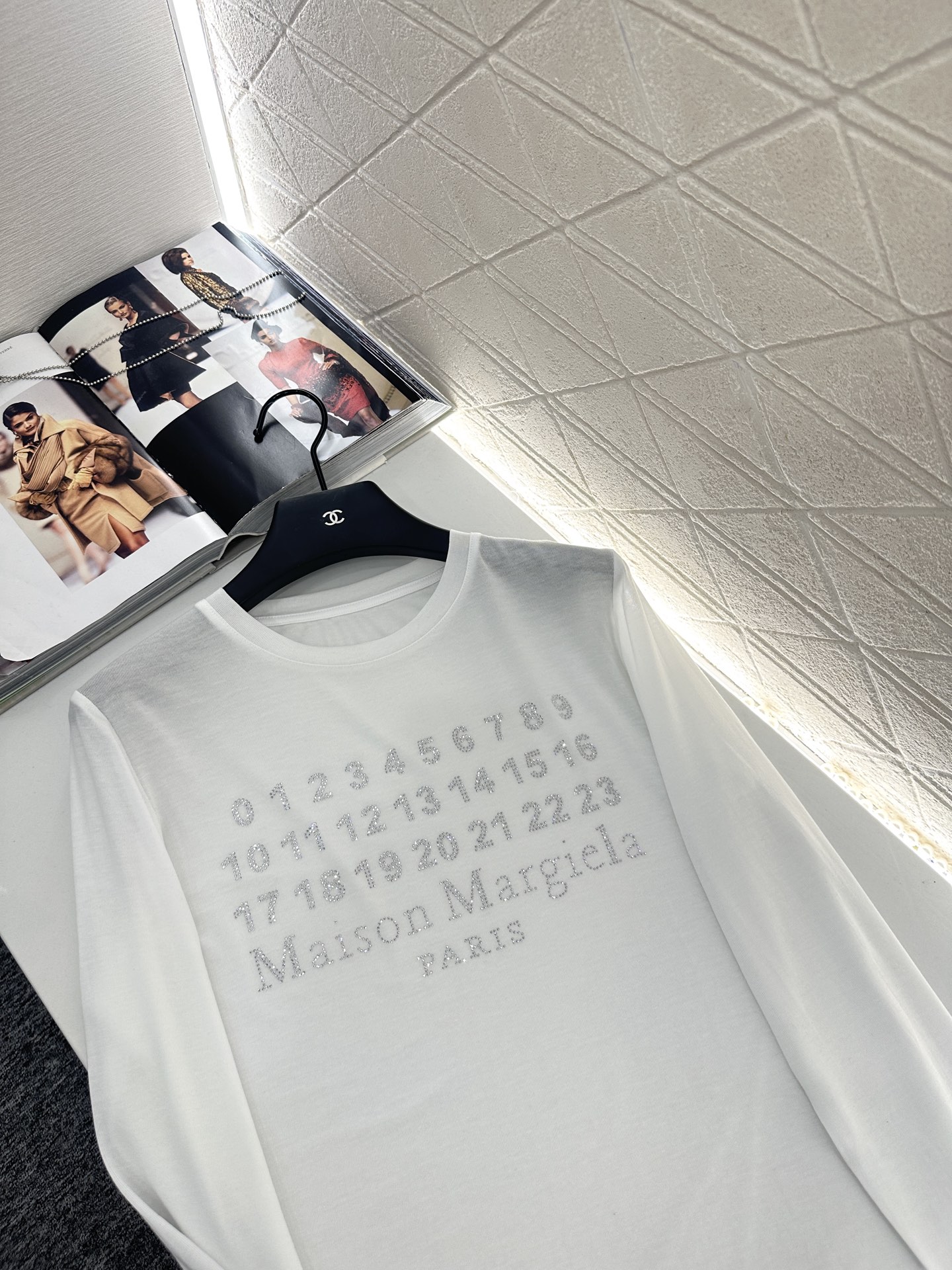 Maison Margiela 2025: P414 Female Suit Top with Customizable Twilight Import - 图片 3