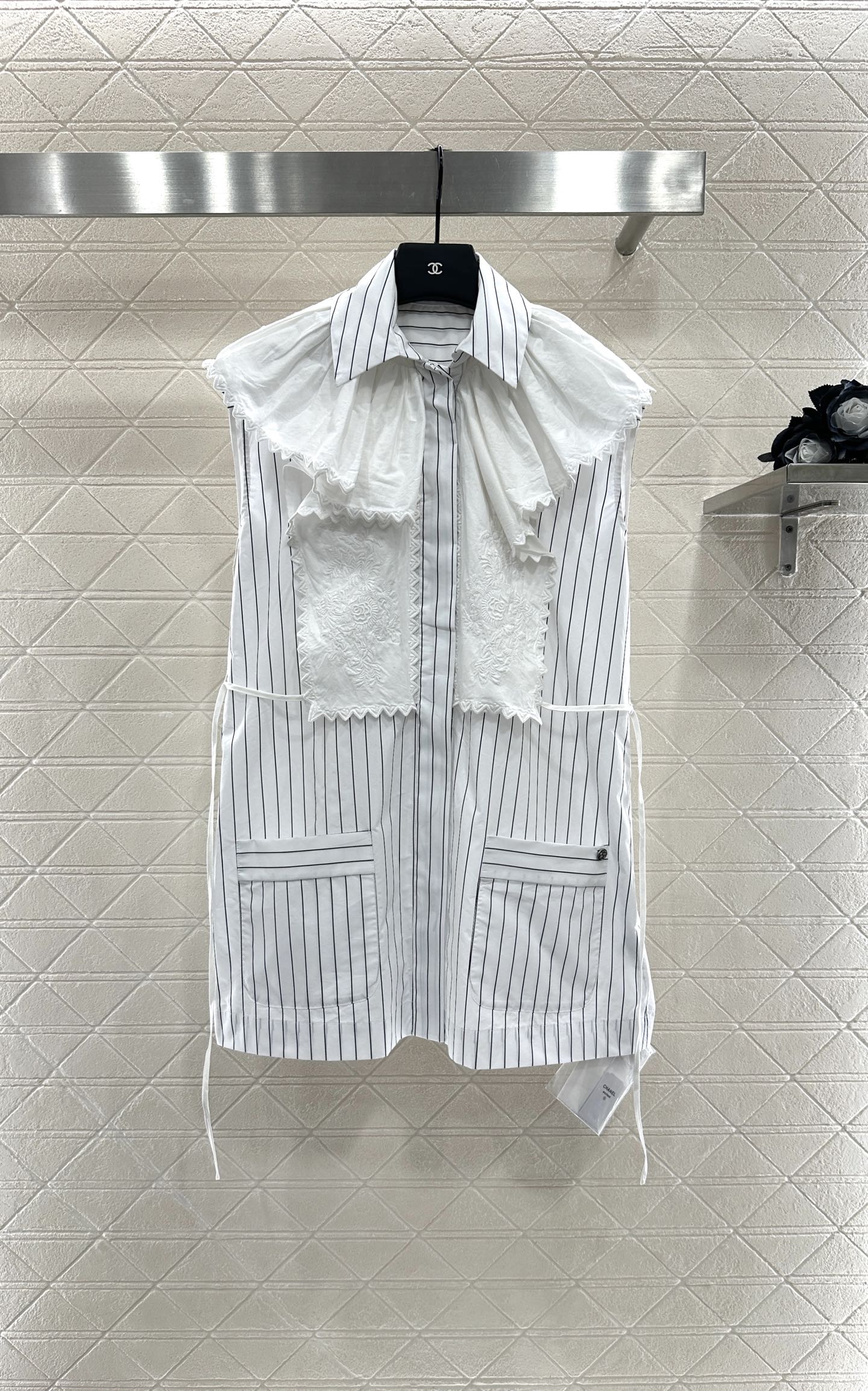 ♥Chane*♥2025新品上架
   拼接花边皱褶衬衫裙
定制YB斜纹全棉材质 质感垂顺 吸湿透气 翻