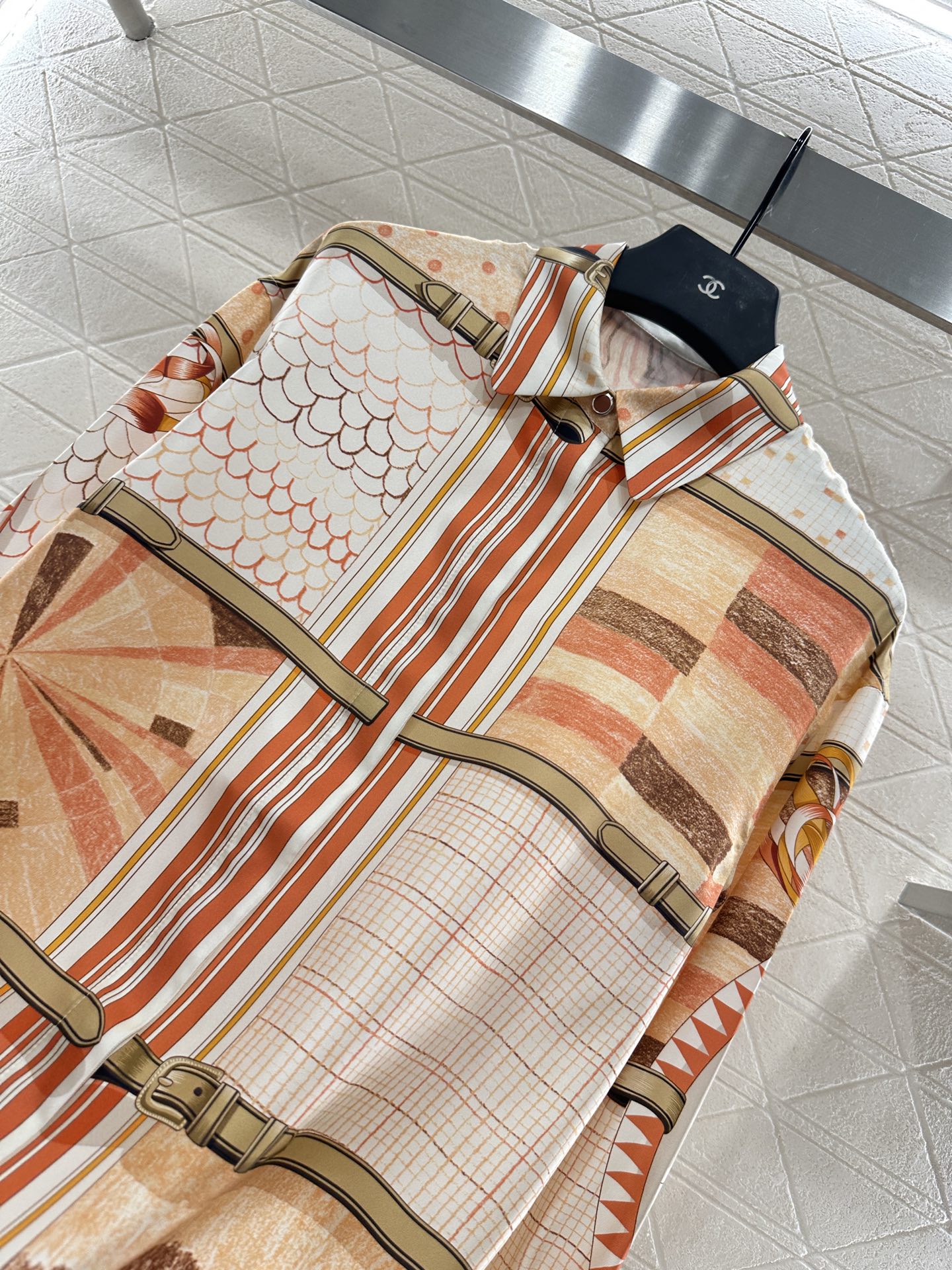 Luxurious Silk Shirt: Herme* 2025 New Product Review - 图片 8