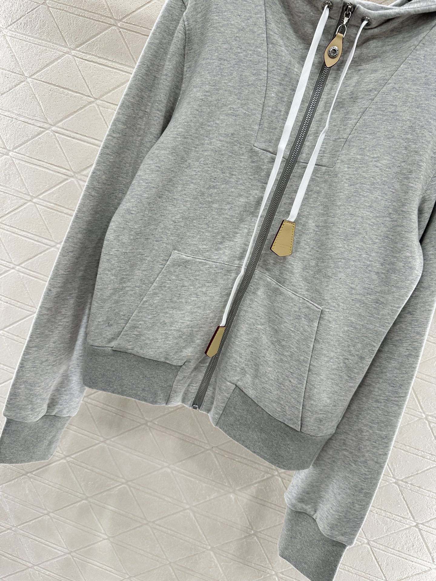 ♥Louis Vuitto*♥2025新品上架
    连帽抽绳外套短裤套装
定制YB原生全棉材质 柔软