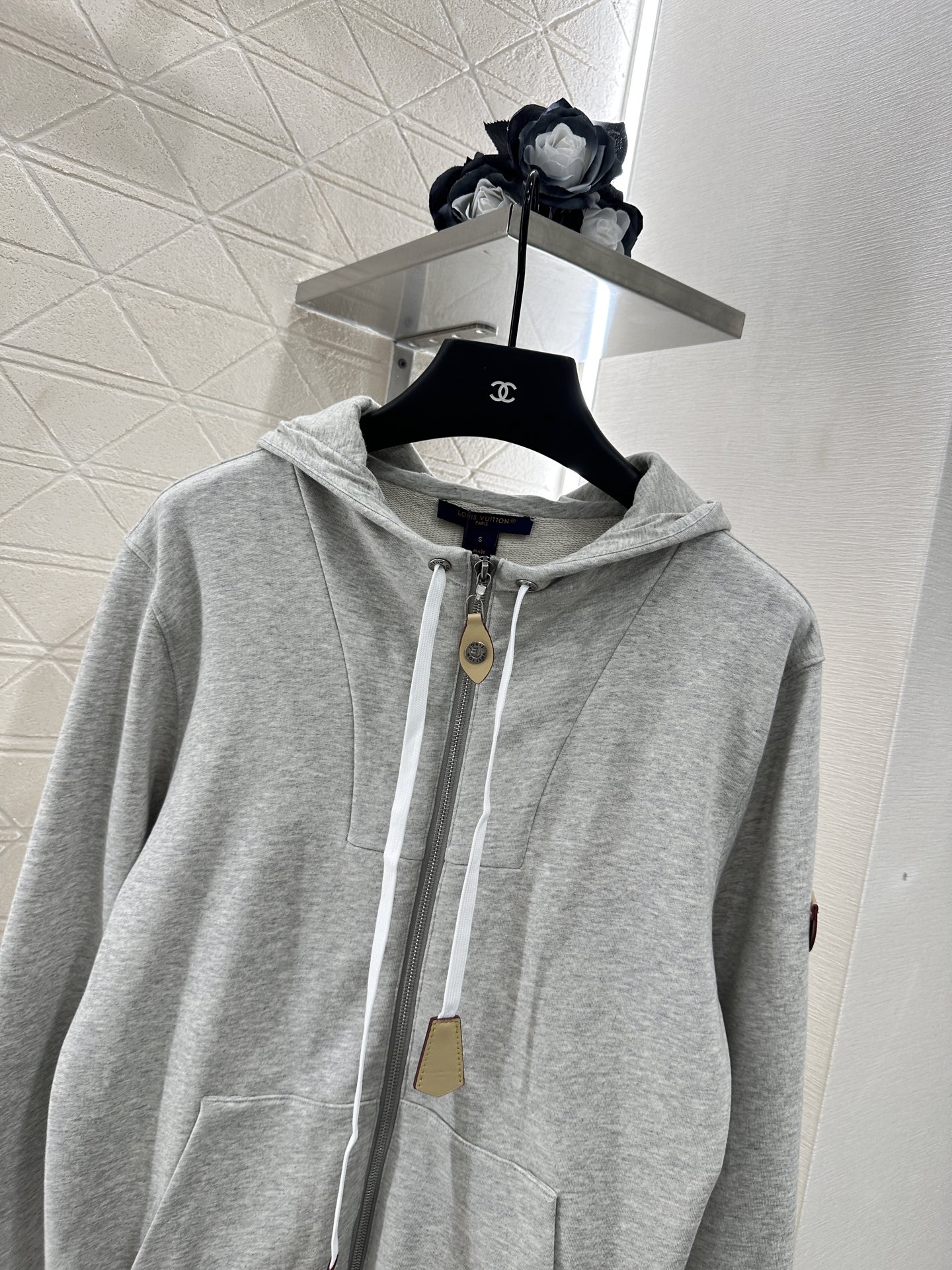 ♥Louis Vuitto*♥2025新品上架
    连帽抽绳外套短裤套装
定制YB原生全棉材质 柔软