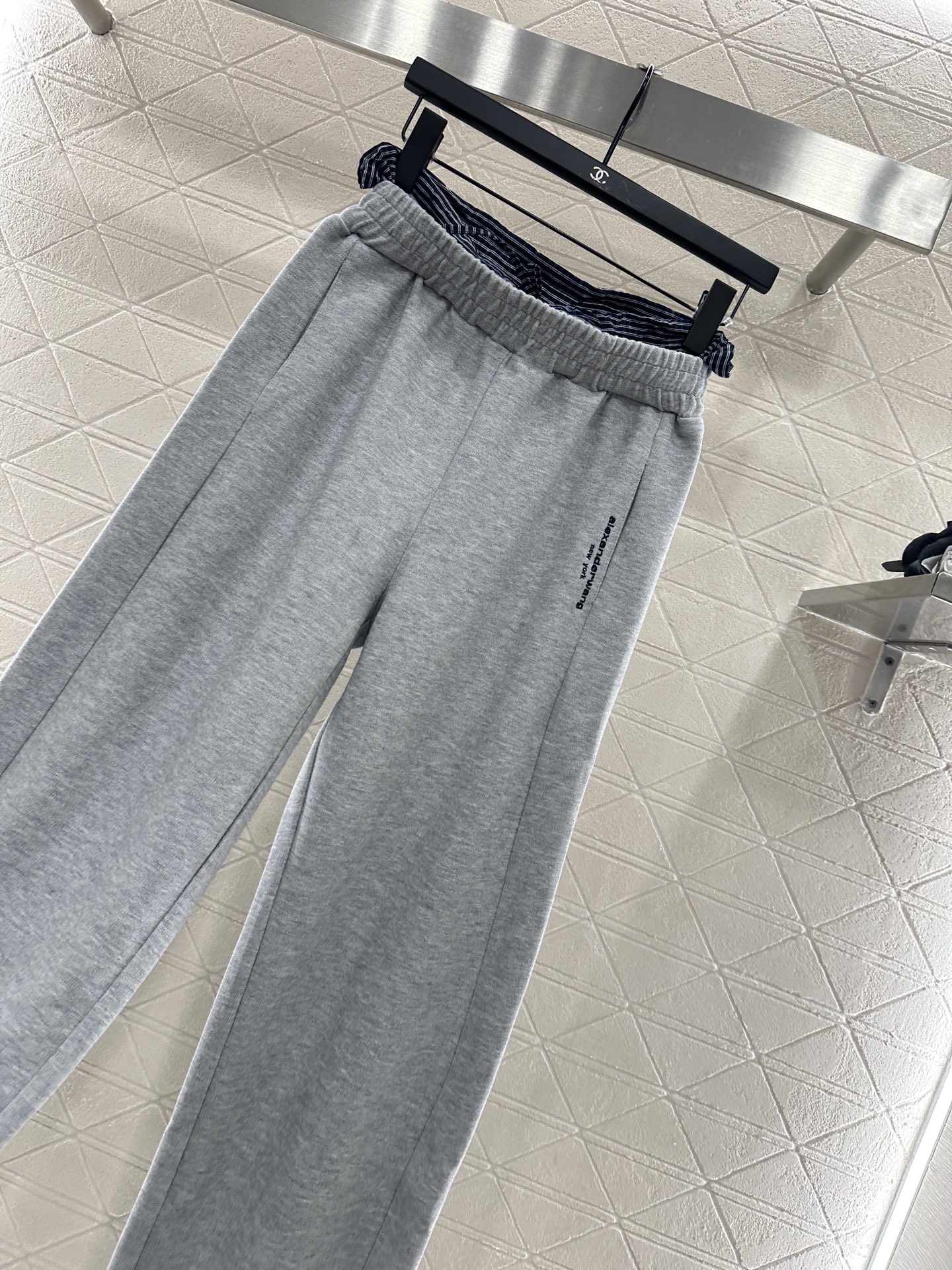 “Women’s Suit: Alexander Wan 2025 Collection – Stylish, Comfortable, High-Quality” - 图片 8