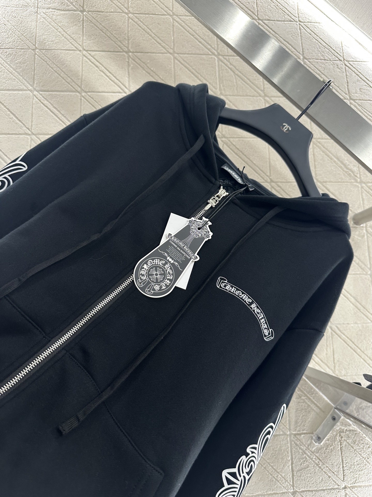 2025 New Women’s Suit: Chrome-Trimmed Hood Zipper Jacket, High-Street Style, Comfortable and Versatile - 图片 7