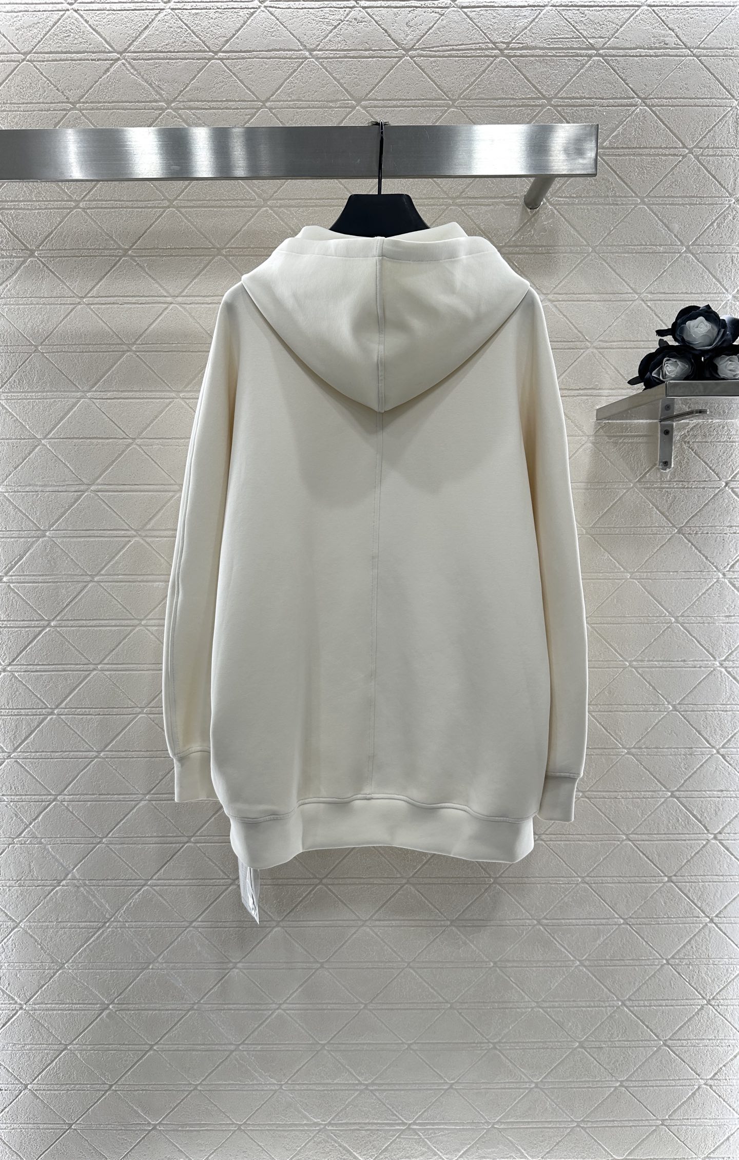 Max Mar*225 Women’s Hooded Suit: Stylish, Warm, and Comfortable with Customized Design - 图片 2