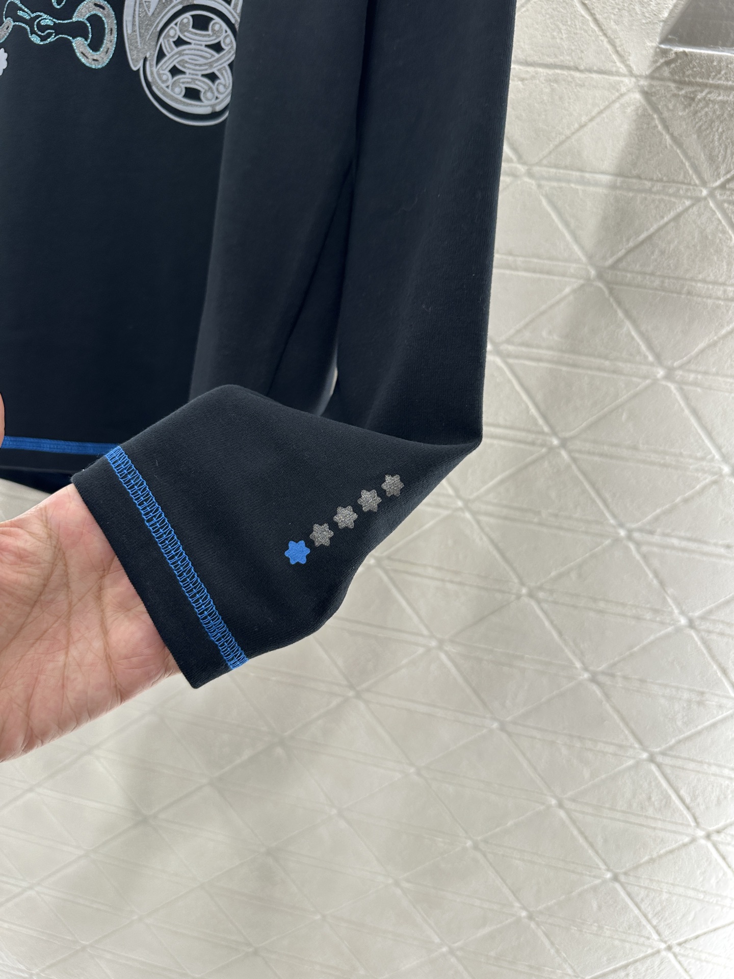 i1754781664971 2012 0 8