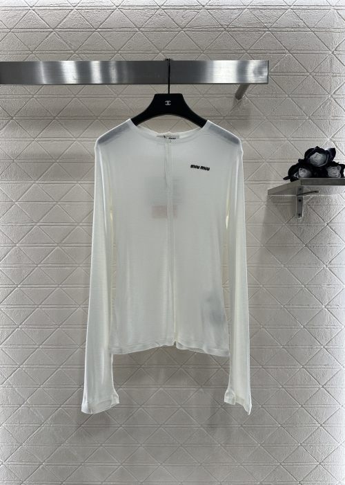 Miu Miu Slim-Fit Round Neck T-Shirt - Elegant, Comfortable, and Versatile 1 Miu Miu Slim-Fit Round Neck T-Shirt - Elegant, Comfortable, and Versatile
