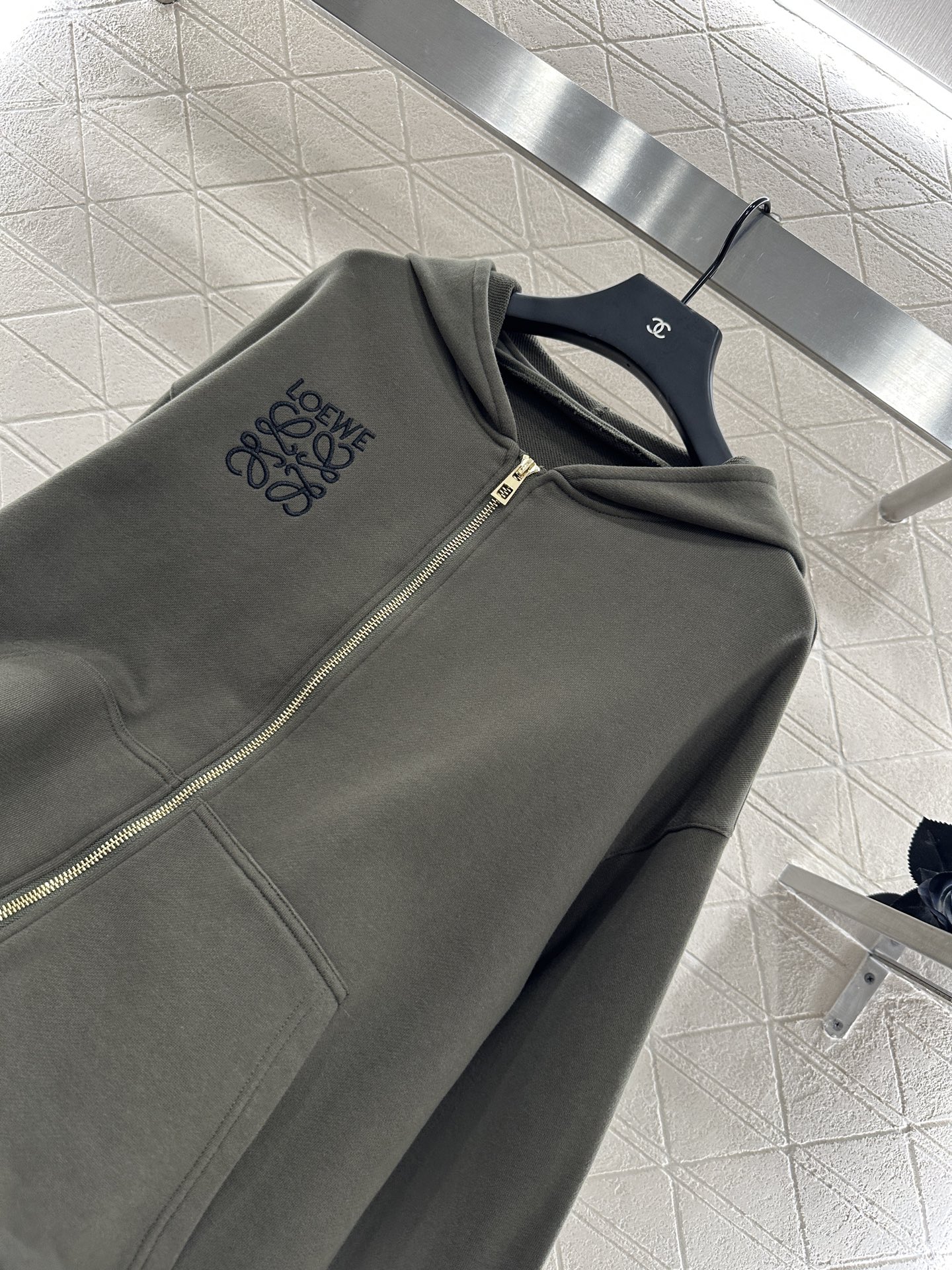 Women’s Hooded Zipper Jacket: Original Hard-Core Suit with Loew* 2025 New Product – Cosmopolitan Style - 图片 7