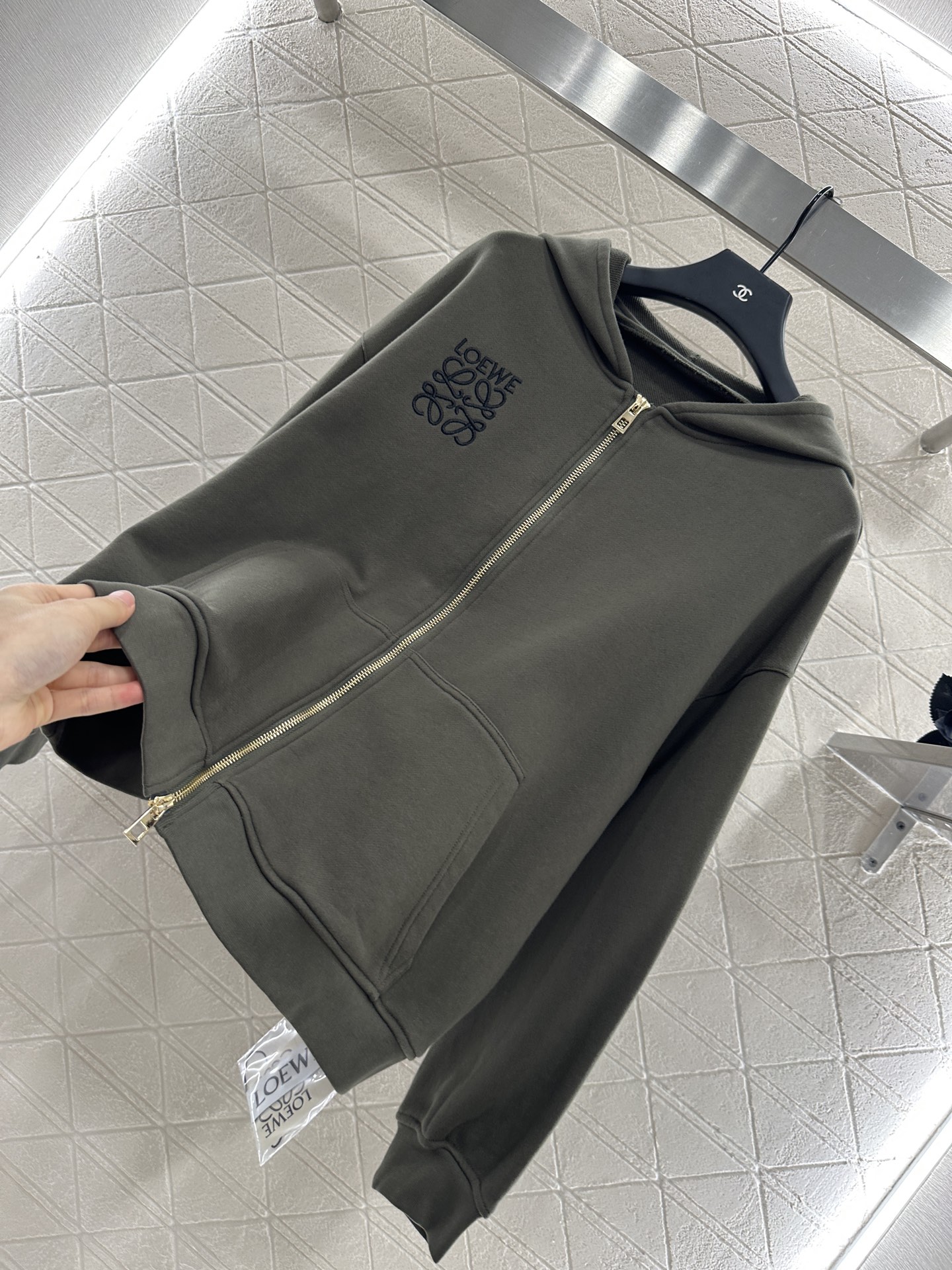 Women’s Hooded Zipper Jacket: Original Hard-Core Suit with Loew* 2025 New Product – Cosmopolitan Style - 图片 6