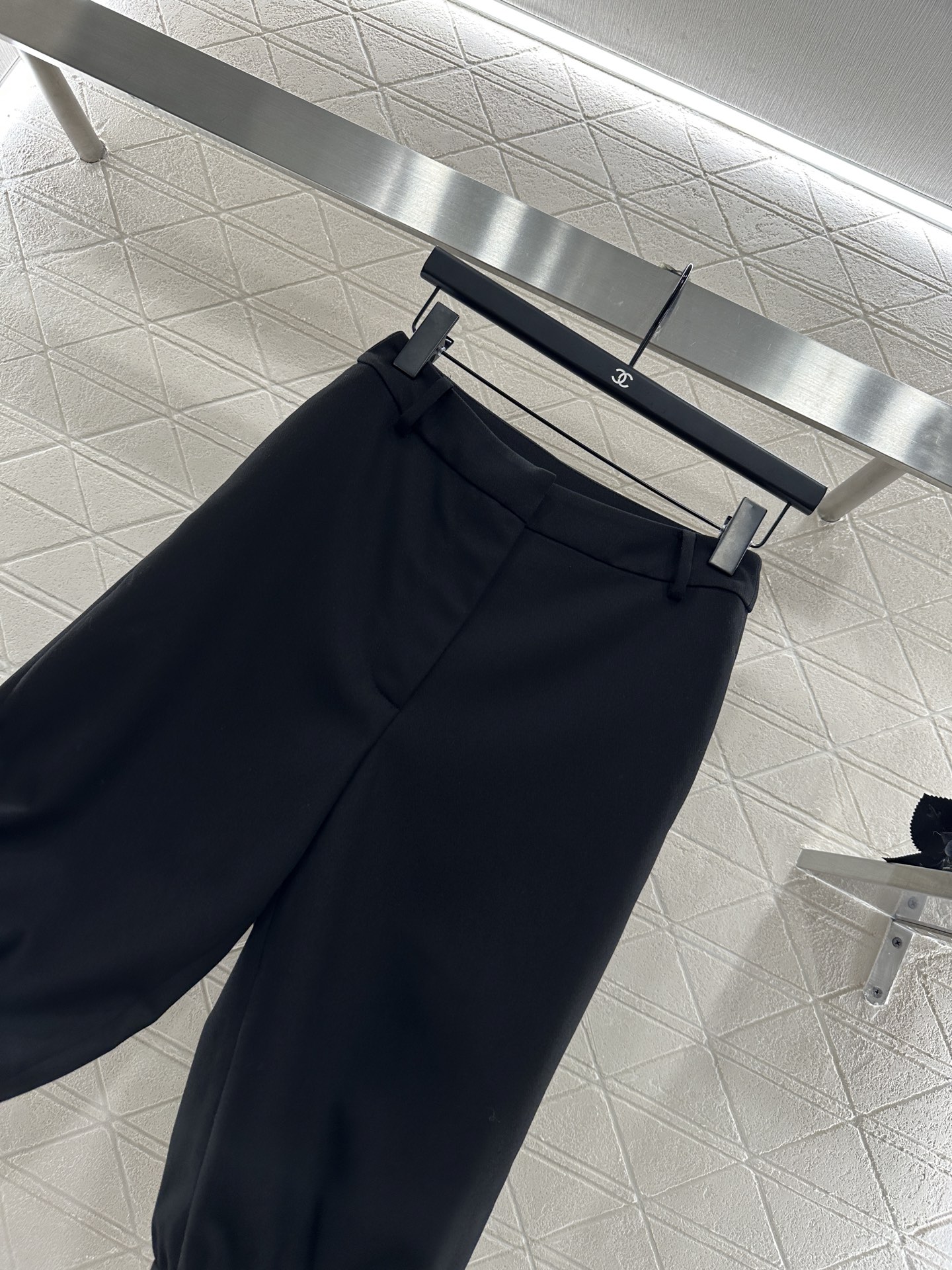 “High-Quality Women’s Suit with Dio* 2025 Design, Acetate Material, and Customizable Features – S-XL Sizes Available” - 图片 4