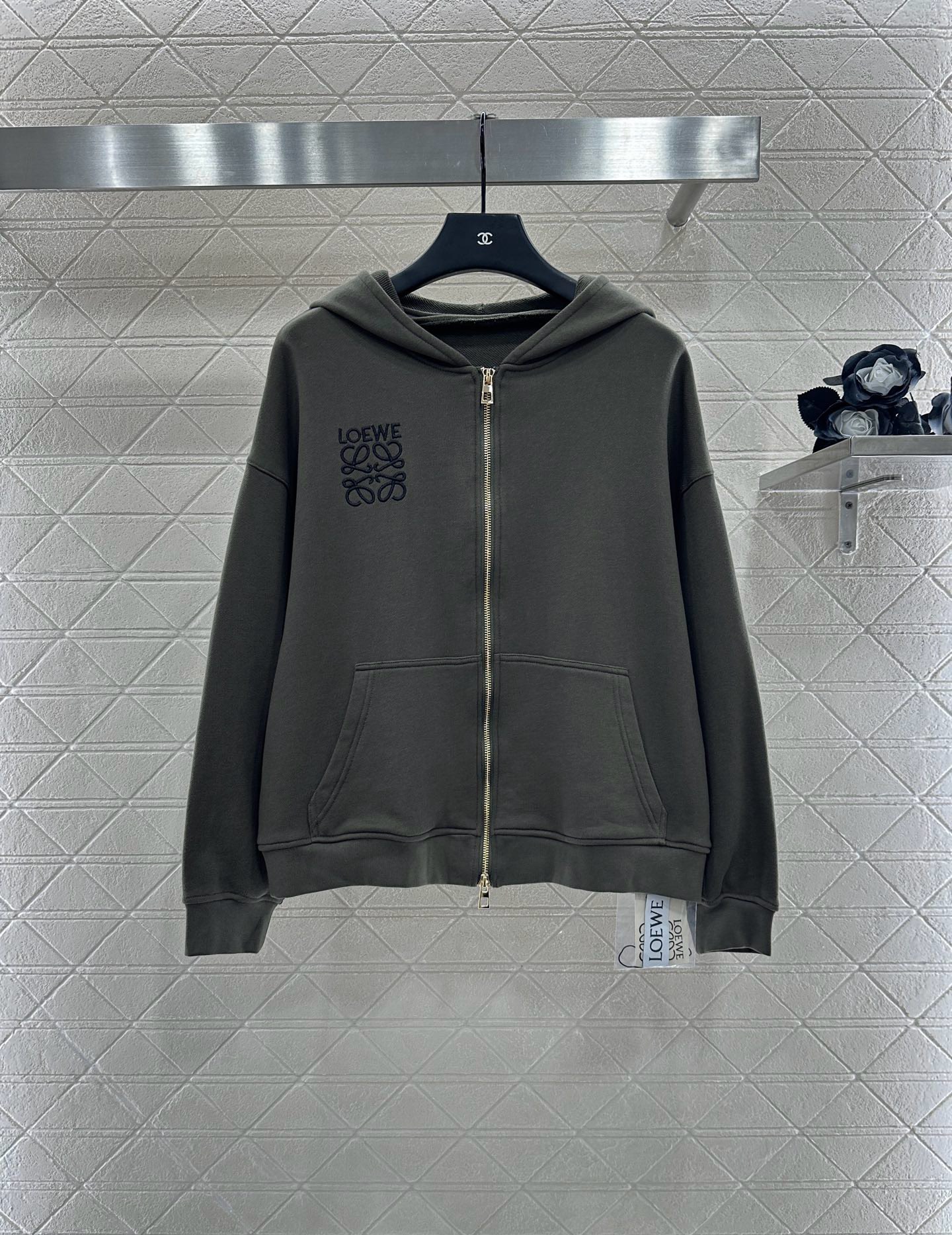 Women’s Hooded Zipper Jacket: Original Hard-Core Suit with Loew* 2025 New Product – Cosmopolitan Style - 图片 1