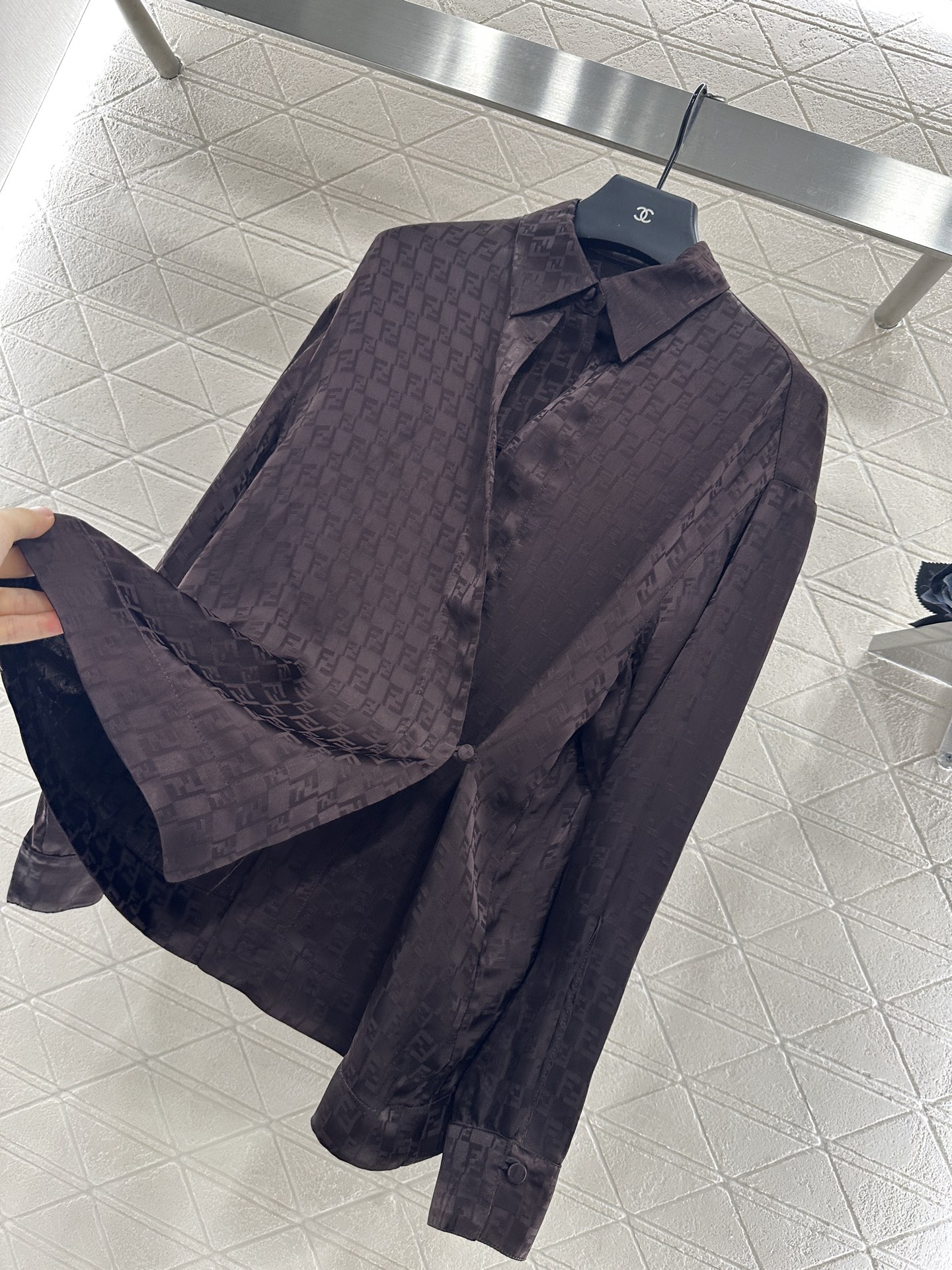 “High-Quality Women’s Suit with Fend*2025 Design and Custom Flower Material” - 图片 7