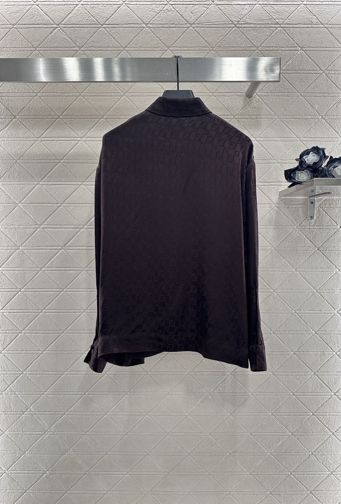 “High-Quality Women’s Suit with Fend*2025 Design and Custom Flower Material” - 图片 2