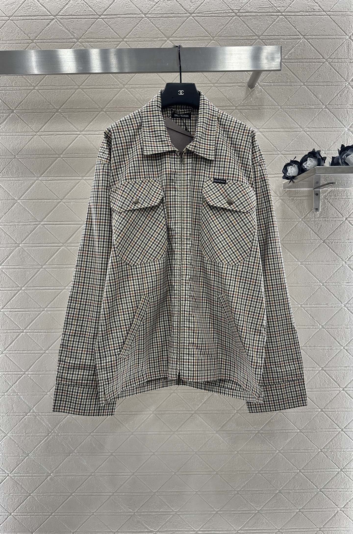 “Balenciaga Women’s Striped Jacket: Stylish Cotton Suit for Autumn & Winter | New 2025 Collection” - 图片 1