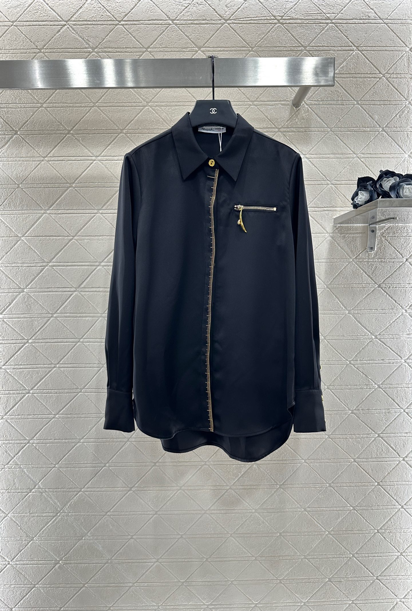 “Solid-Colored Long-Sleeved Shirt with Acidic Acid Import YB Design and Euro-Style Details” - 图片 1