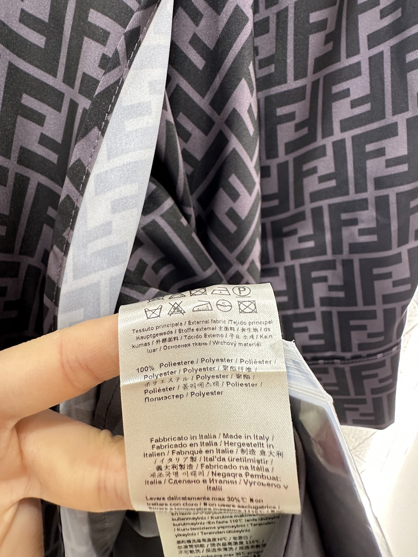 “YB Import-Slashed Women’s Shirt with Double-F Pattern for Summer & Autumn” - 图片 9