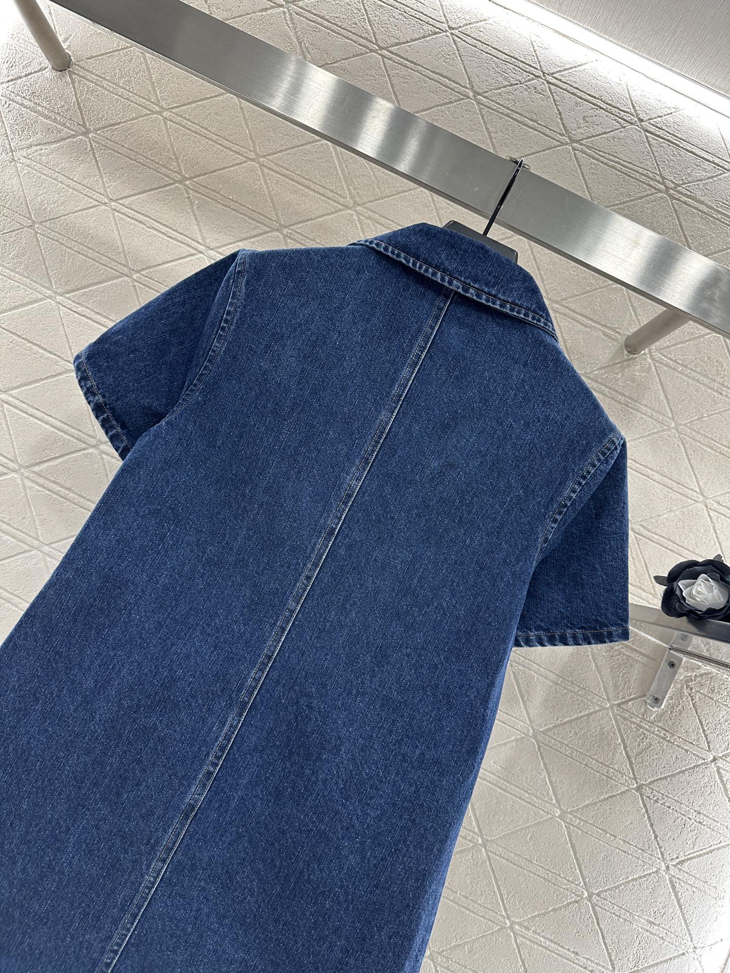 “High-Quality Customizable Women’s Cowboy Suit with V-Neck Design and Slimming Effect” - 图片 4
