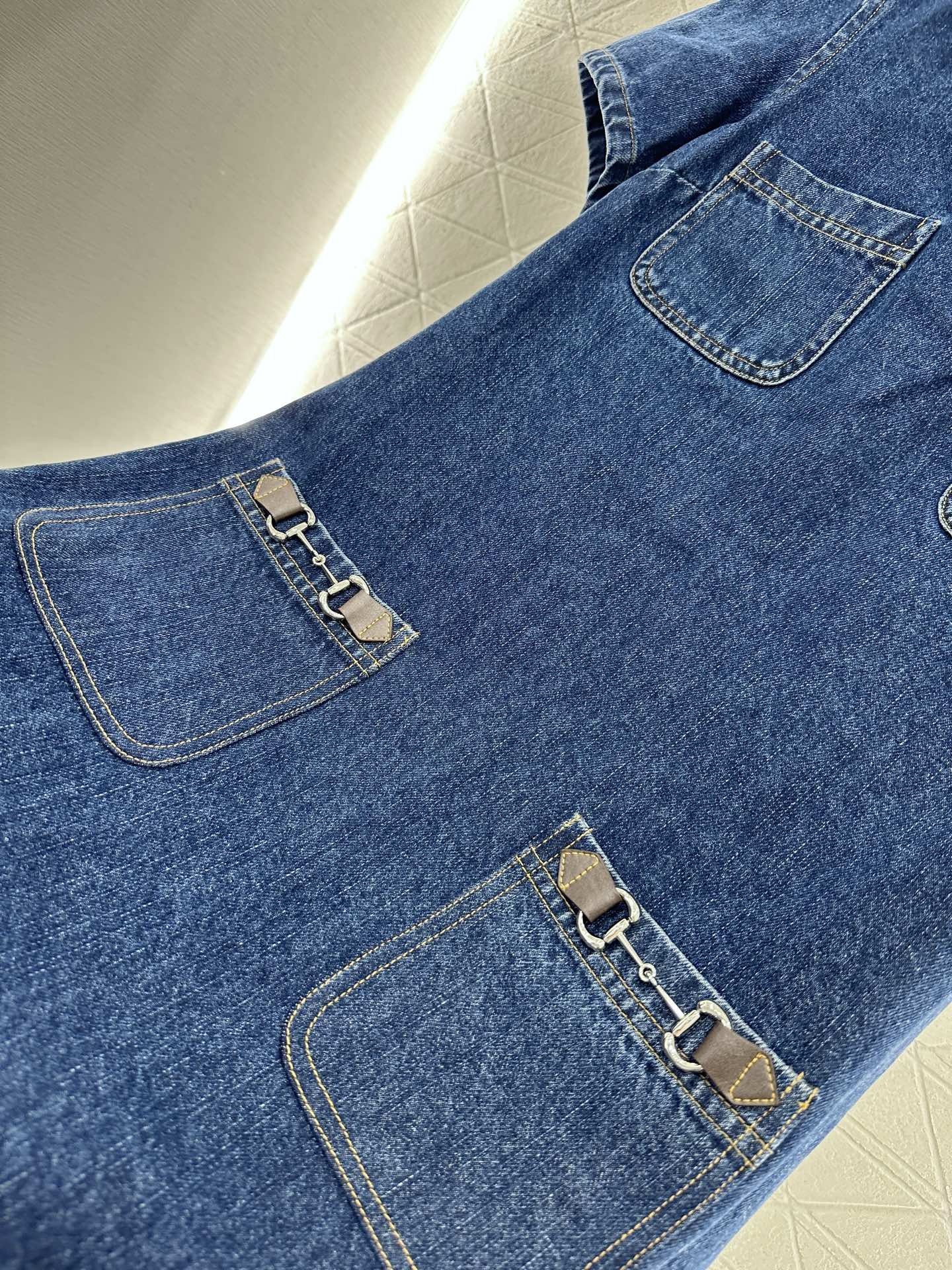 “High-Quality Customizable Women’s Cowboy Suit with V-Neck Design and Slimming Effect” - 图片 8
