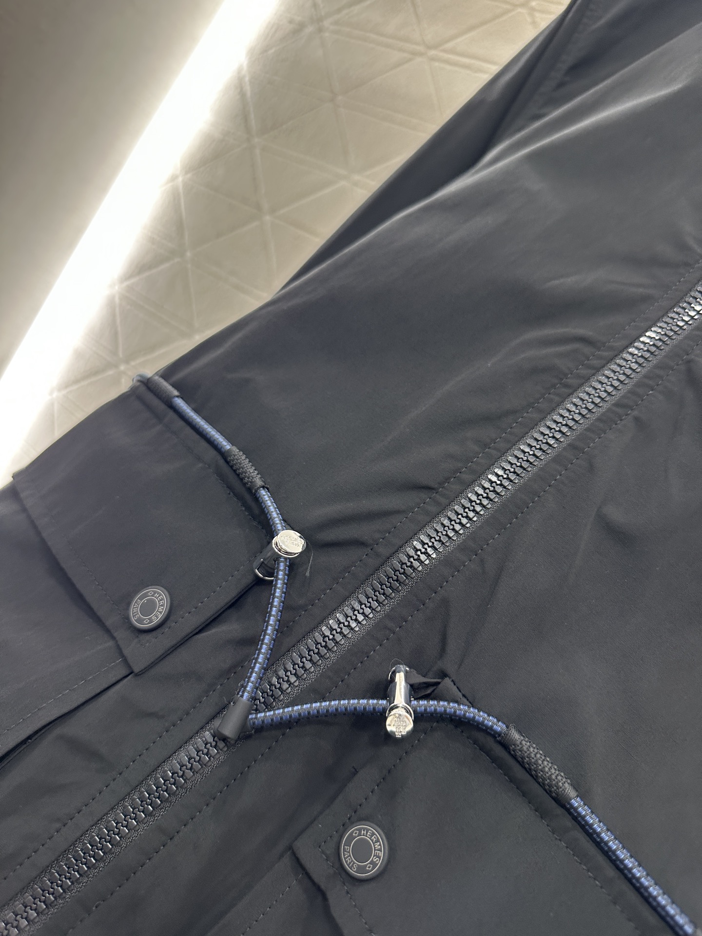 “Herme* 2025 New Product: Refined Wool Coat for Stylish Autumn and Winter Wear” - 图片 7