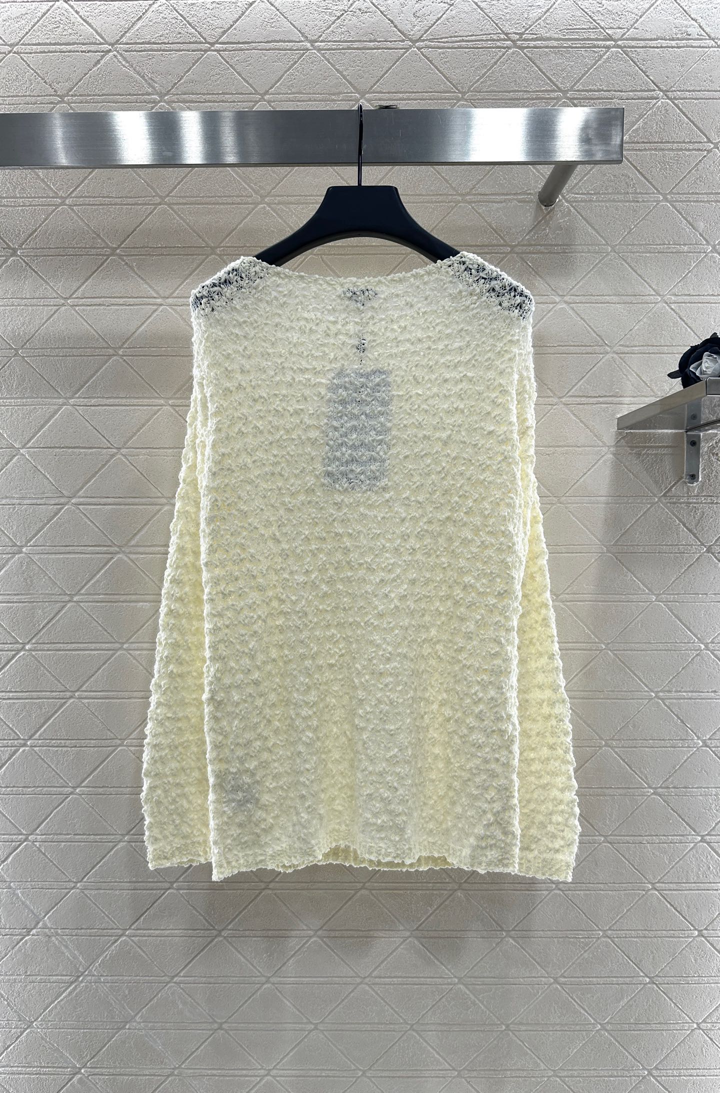Chanel 2025 New Belt Knitted Long-Sleeve Top Wool Yarn Oversized 3 i1755699588594 8465 0 8
