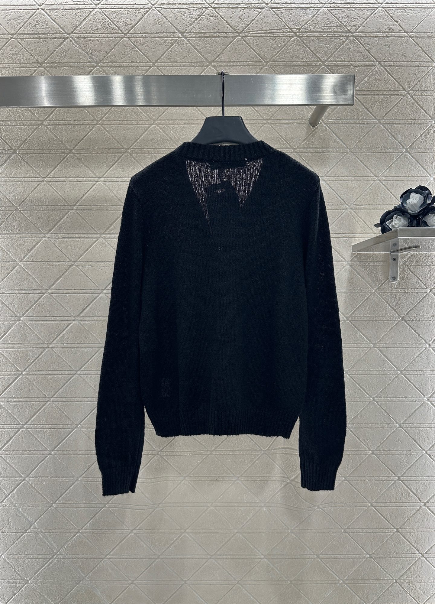 ♥Dio*♥2025新品上架
   重工刺绣针织开衫
定制YB进口马海毛纱线织造 密度细针织造 清晰毛感