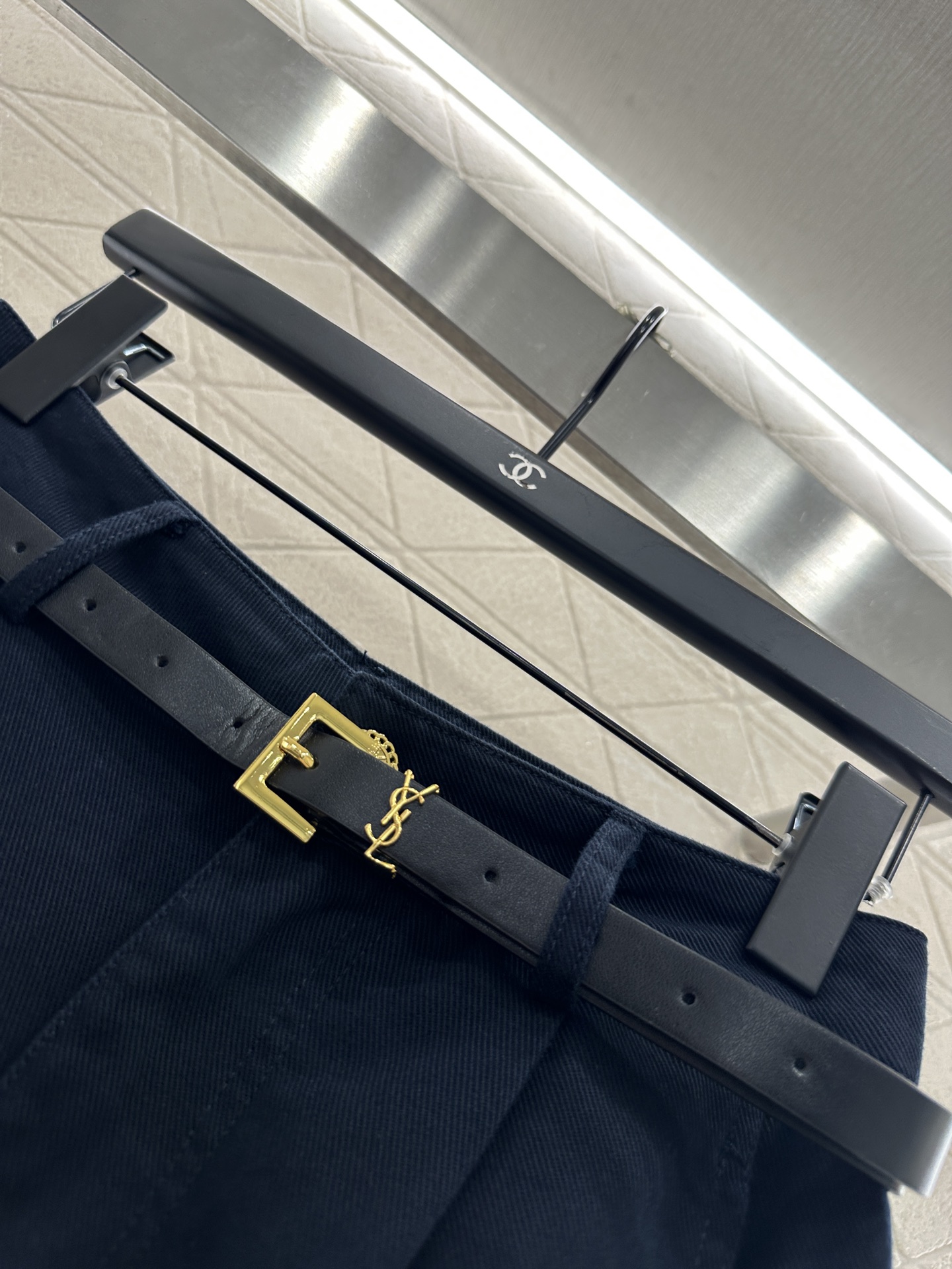 ♥Saint Lauren*♥2025新品上架
      腰带牛仔直筒长裤
定制YB斜纹全棉材质 质感