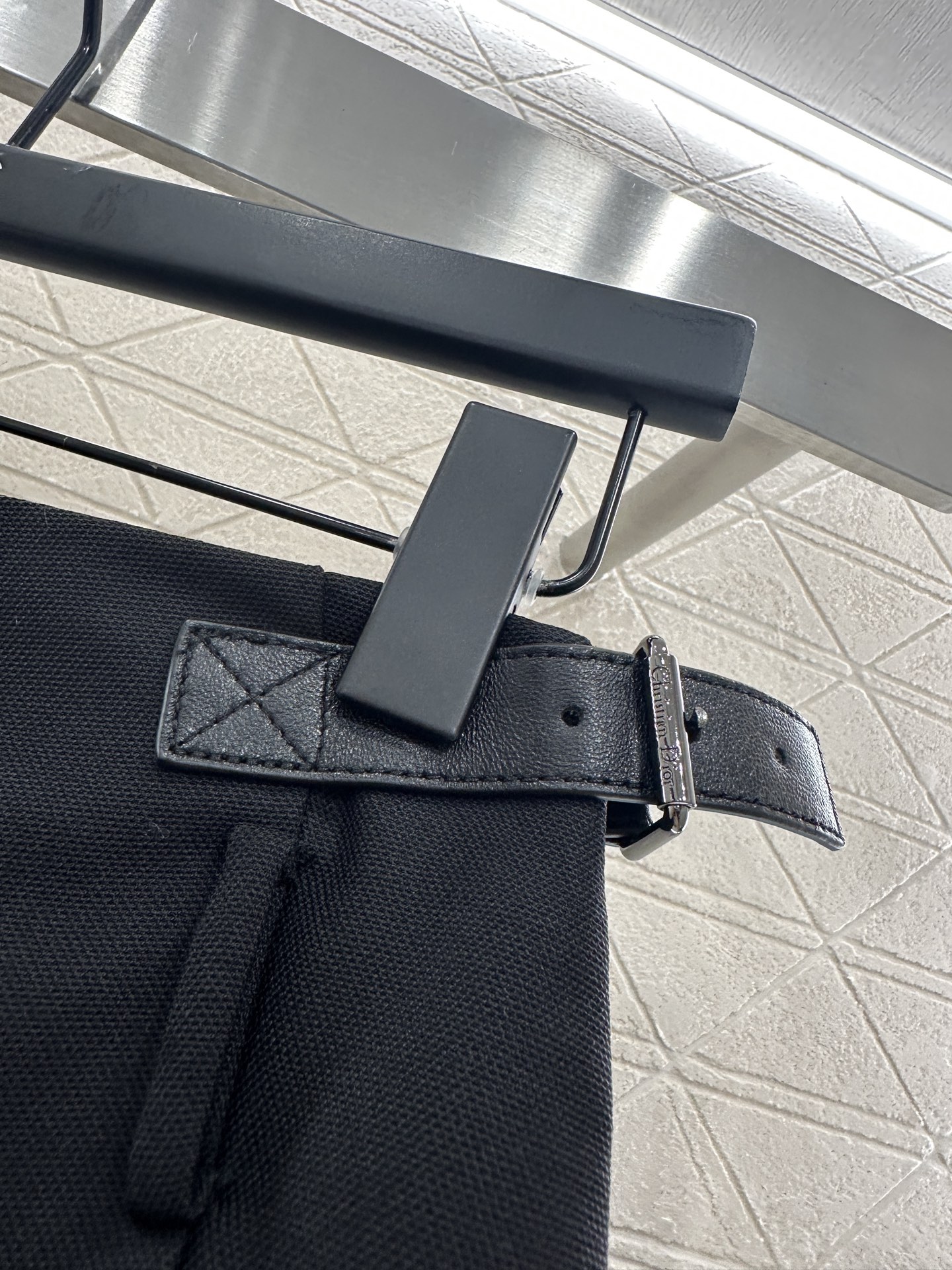 ♥Dio*♥2025新品上架
    侧腰带压褶半裙
定制YB进口百分百真丝毛材质 质感光泽 品相上乘 