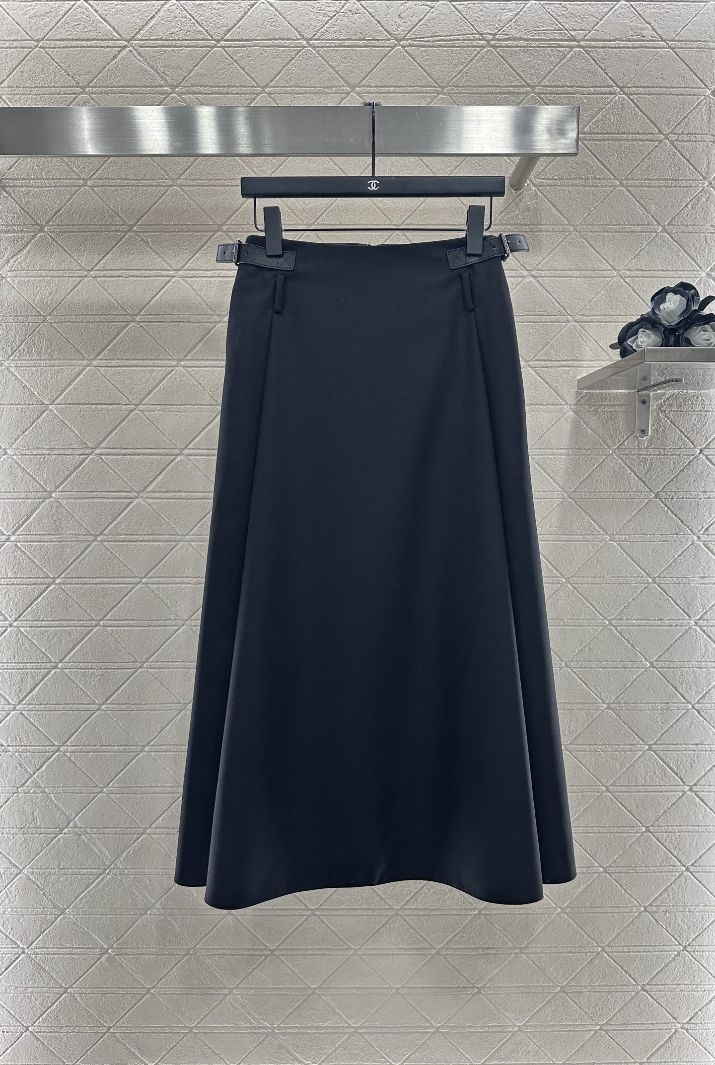 ♥Dio*♥2025新品上架
    侧腰带压褶半裙
定制YB进口百分百真丝毛材质 质感光泽 品相上乘 