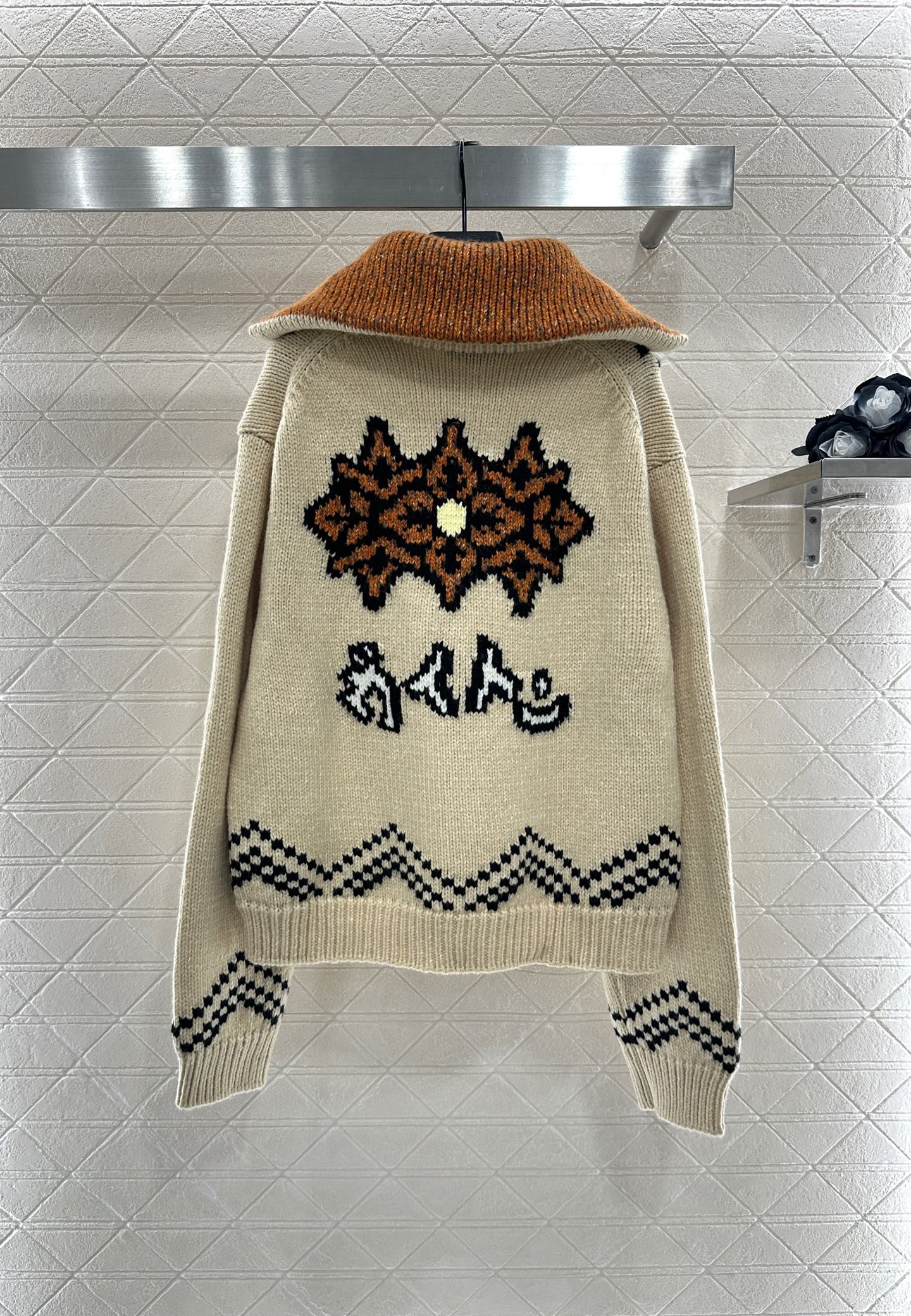 ♥Louis Vuitto*♥2025新品上架
       大翻领拉链毛衣外套
定制YB棉毛纱线织造 