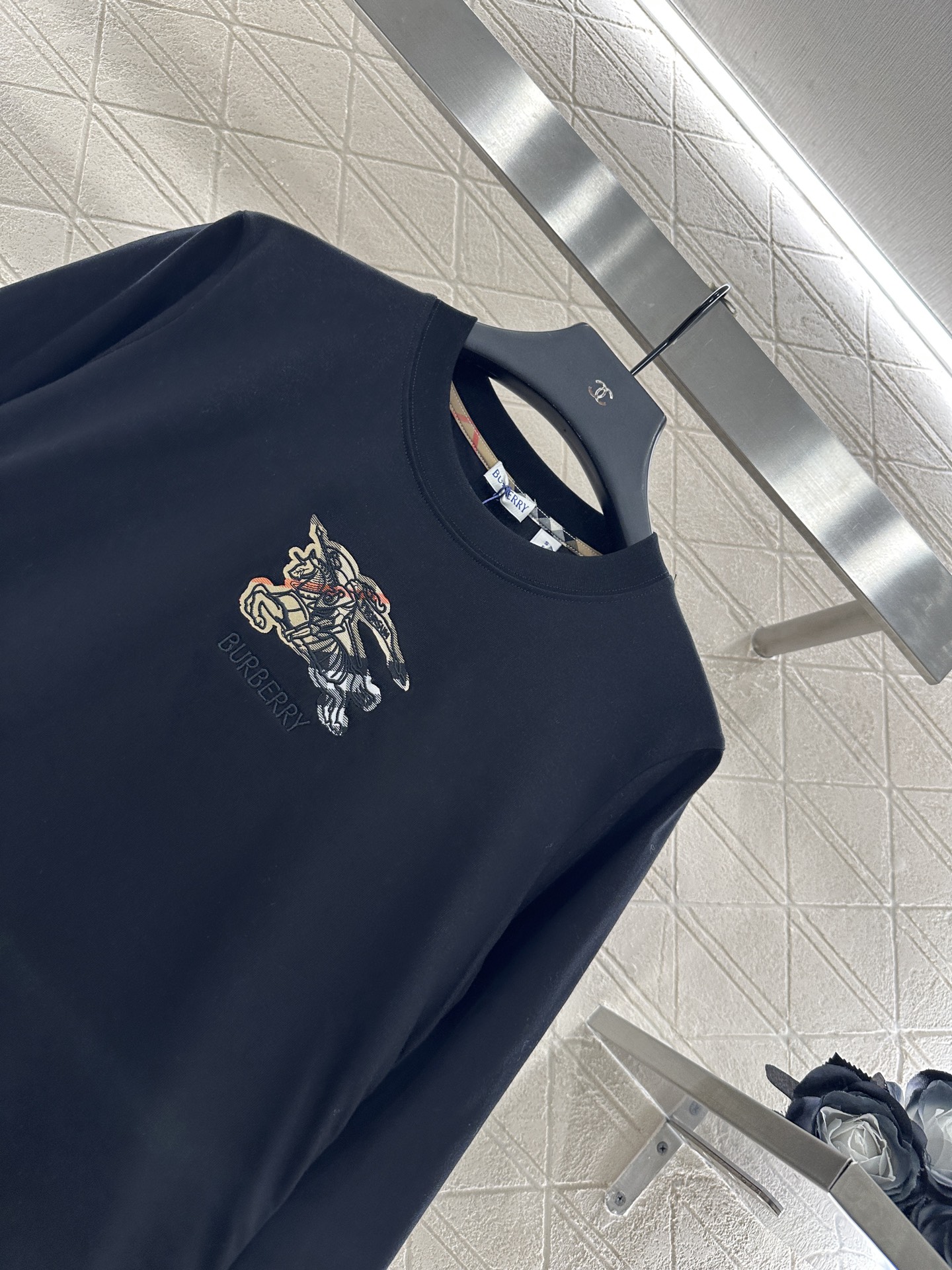 ♥BBR*♥2025新品上架
    侧面调节格纹长袖
定制YB原生全棉材质 质感舒适 弹力好穿 圆领长