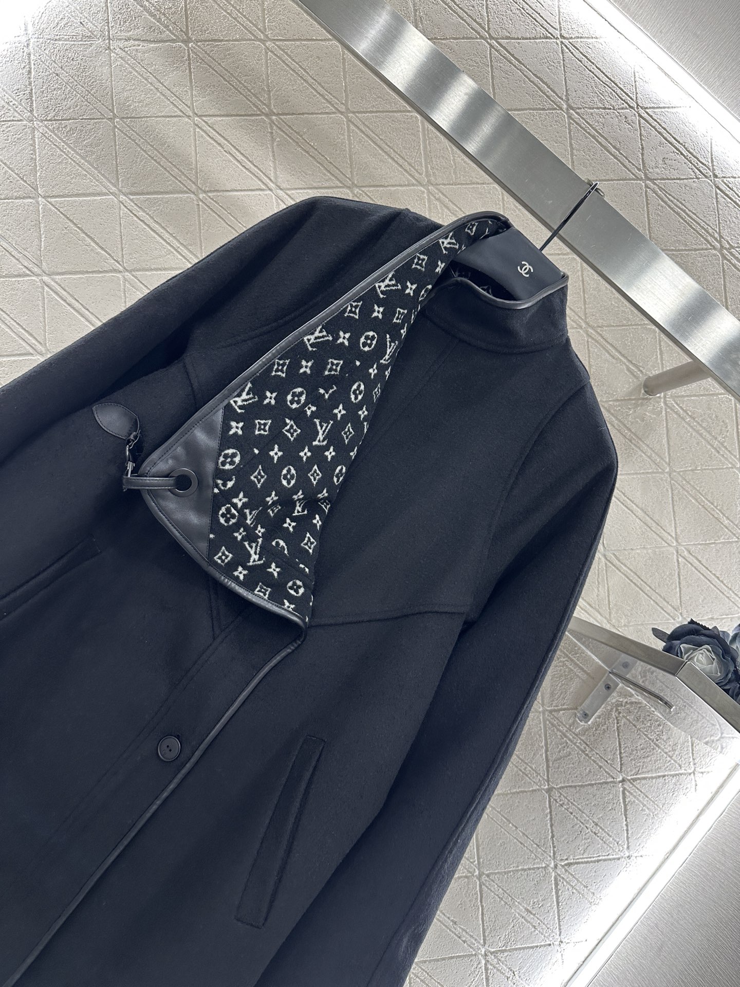 Louis Vuitton Wool Blend Overcoat with Leather Trim and Monogram Detail 4 i1756387573824 2258 0 2