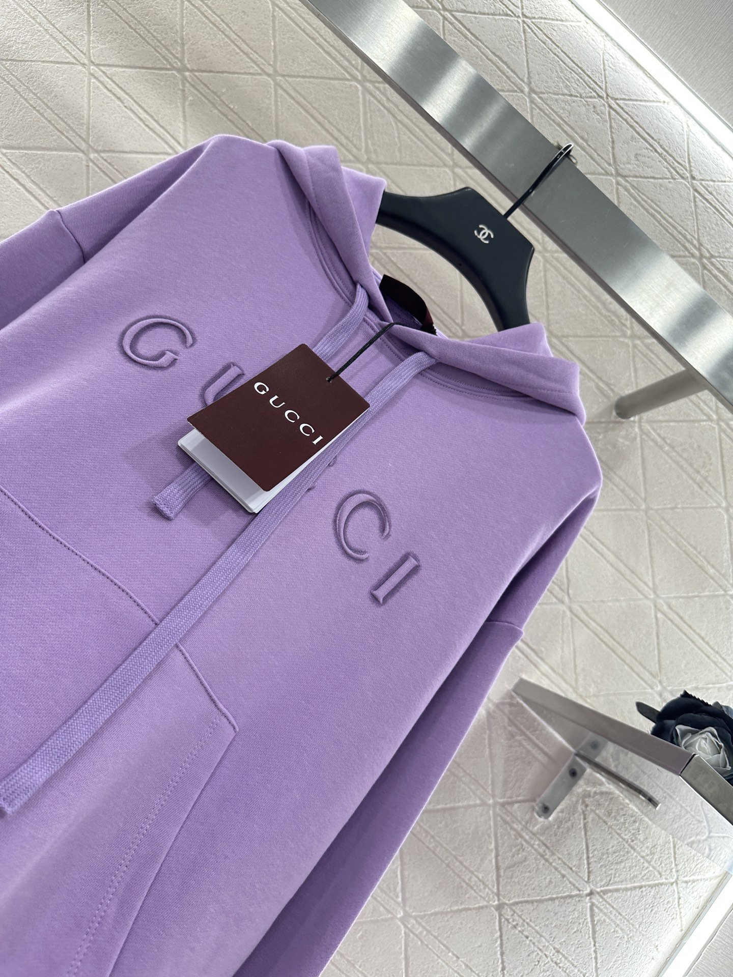 ♥Gucc*♥2025新品上架
      连帽字母卫衣
定制YB原生全棉材质 柔软亲肤 久洗不易变形起