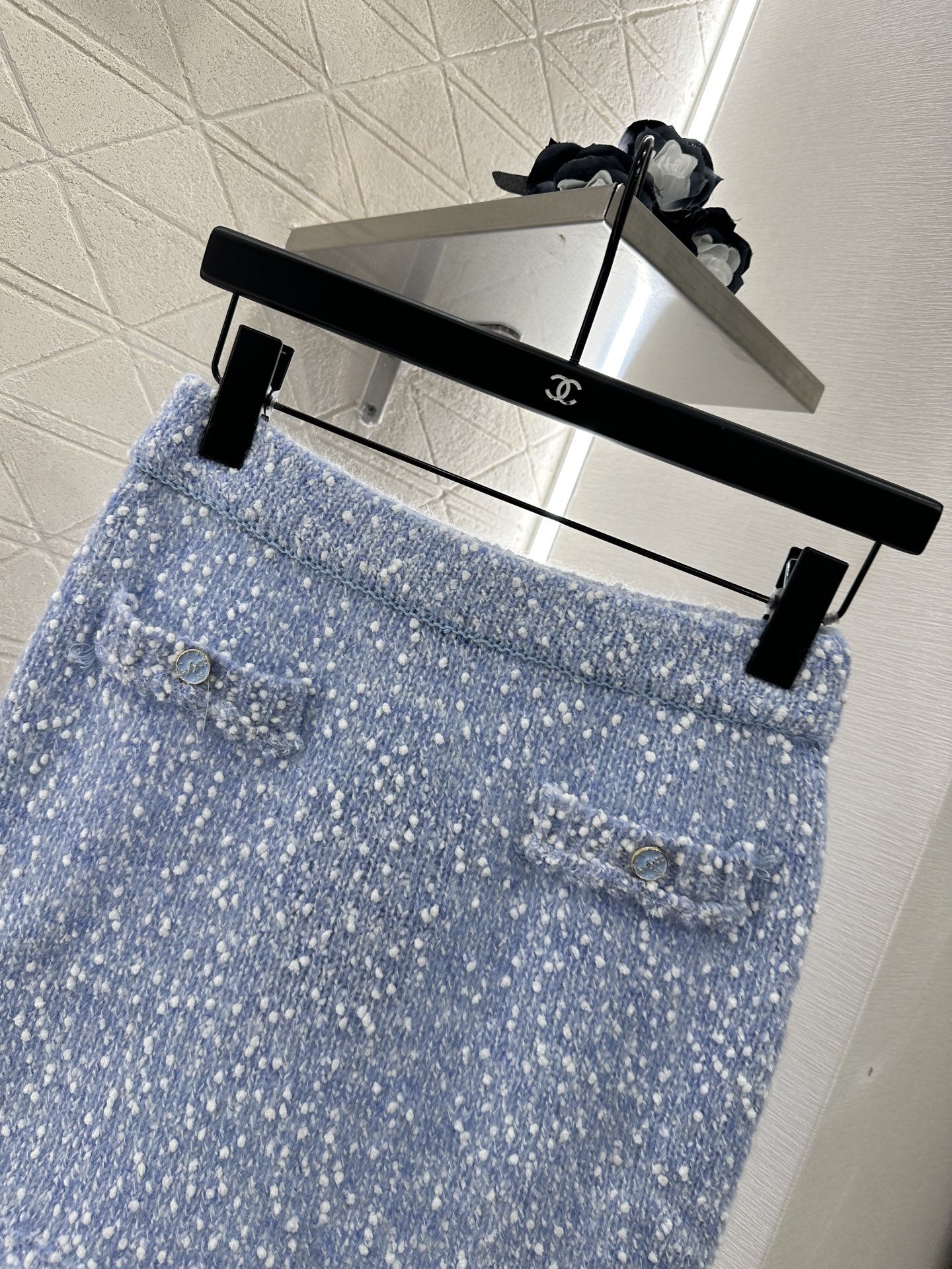 ♥Chane*♥2025新品上架
 颗粒花边针织开衫半裙套装
定制YB棉毛纱线织造 穿搭舒适 柔软细腻 