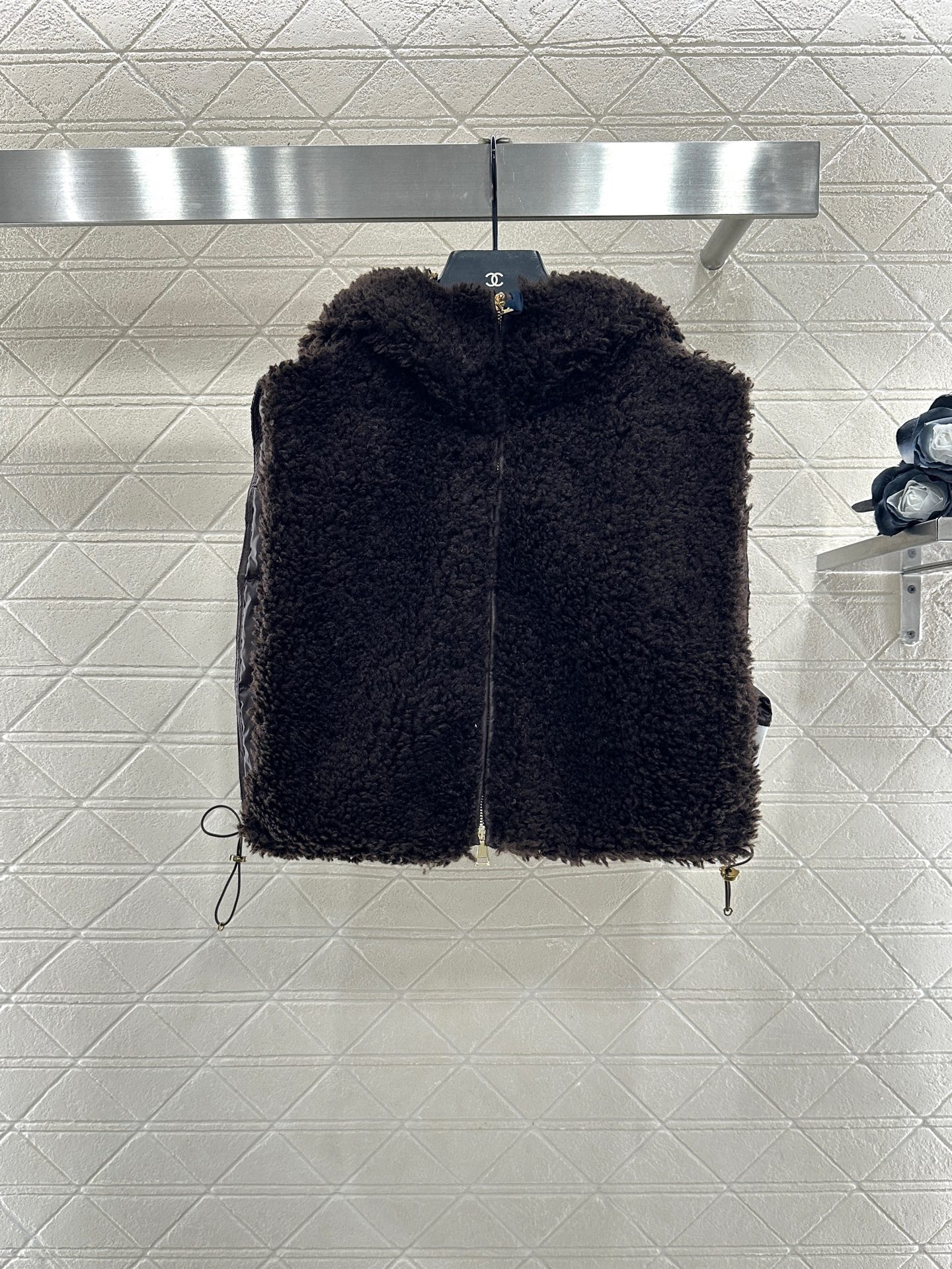 Moncler Gilet en Teddy avec Capuche pour Femme - Doux et Chaleureux