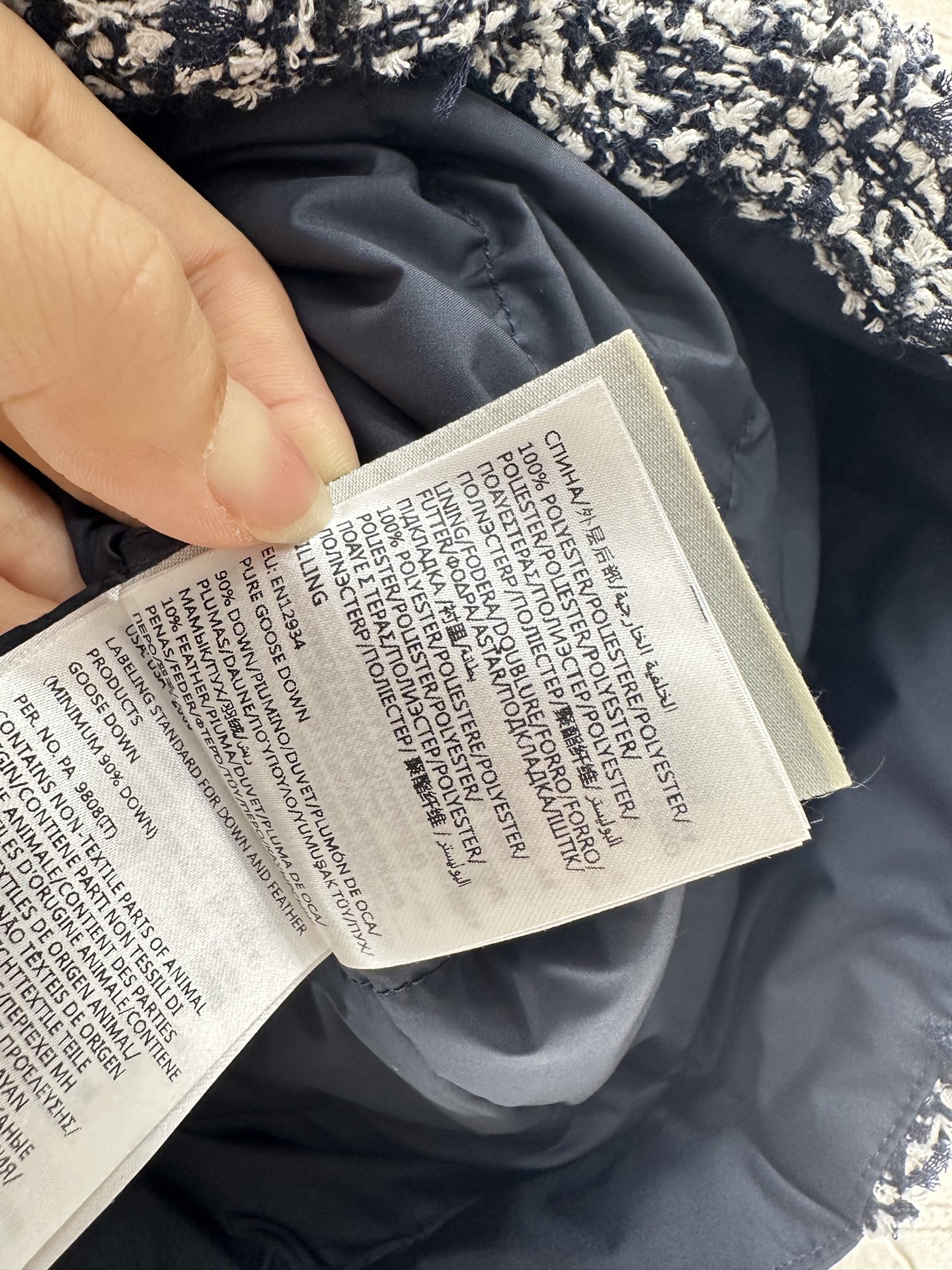 ♥Moncle*♥2025新品上架
    毛呢洋装羽绒外套
定制YB进口精仿毛呢➕防风防水尼龙材质 白