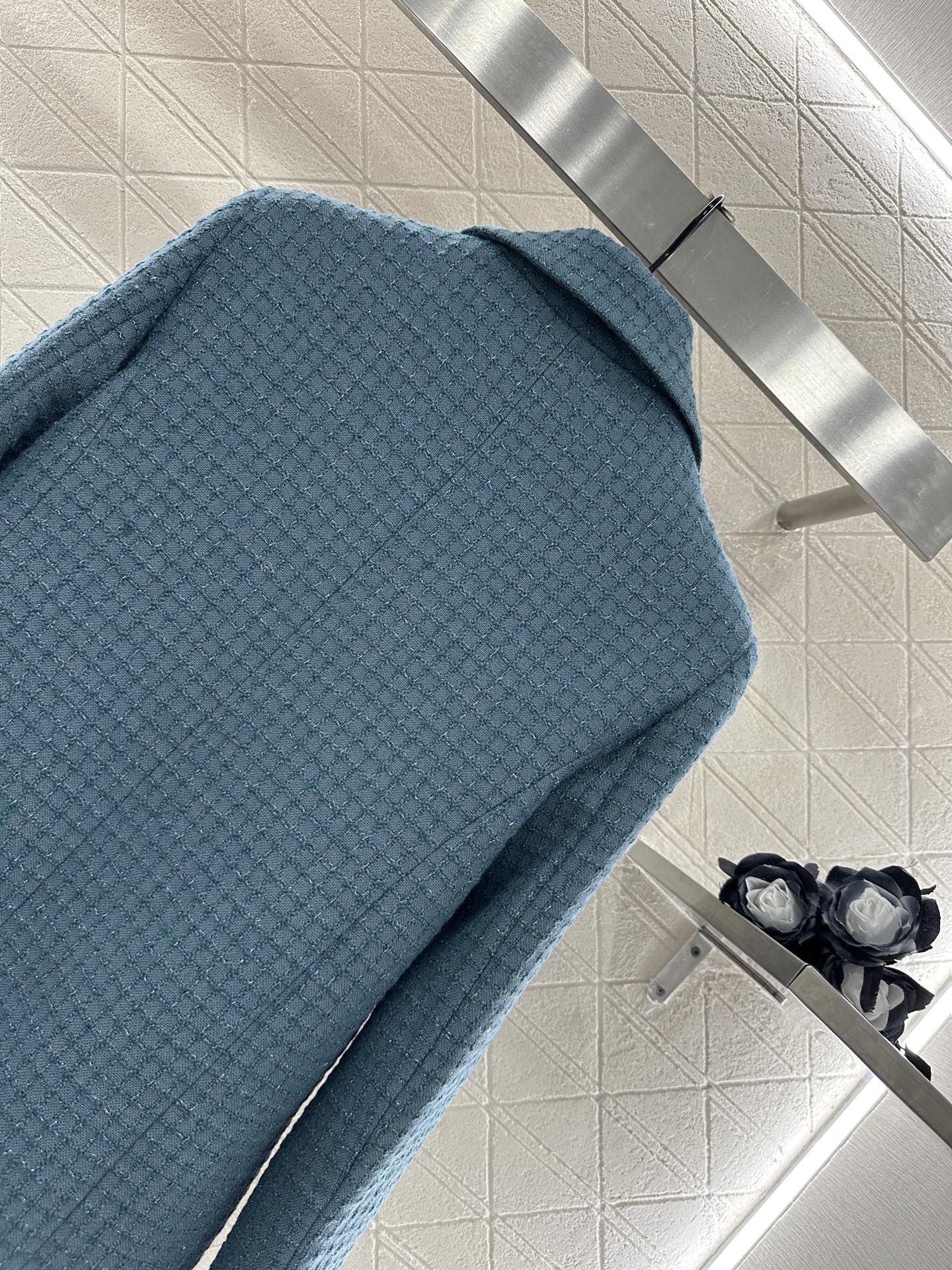 ♥Chane*♥2025新品上架
    格纹粗花呢翻领洋装外套
定制YB进口粗纺羊毛呢材质 肌理明显 