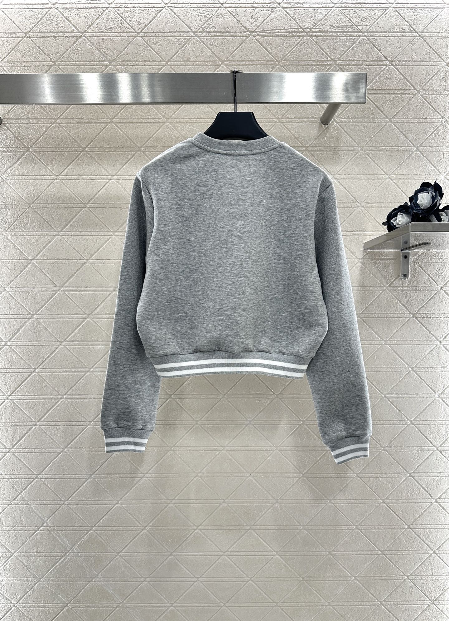 ♥Celin*♥2025新品上架
    圆领卫衣长裤套装
定制YB原生全棉材质 舒适软糯 穿搭洋气 短