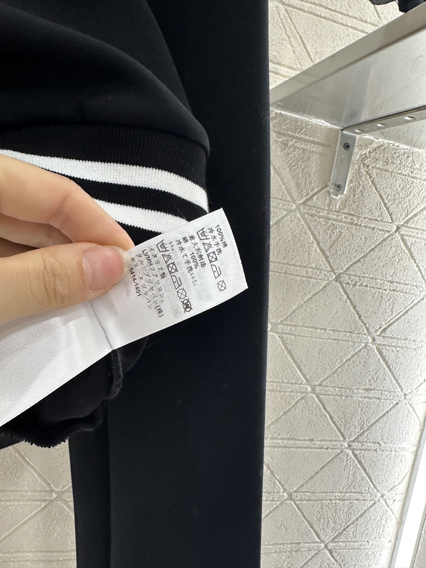 ♥Celin*♥2025新品上架
    圆领卫衣长裤套装
定制YB原生全棉材质 舒适软糯 穿搭洋气 短