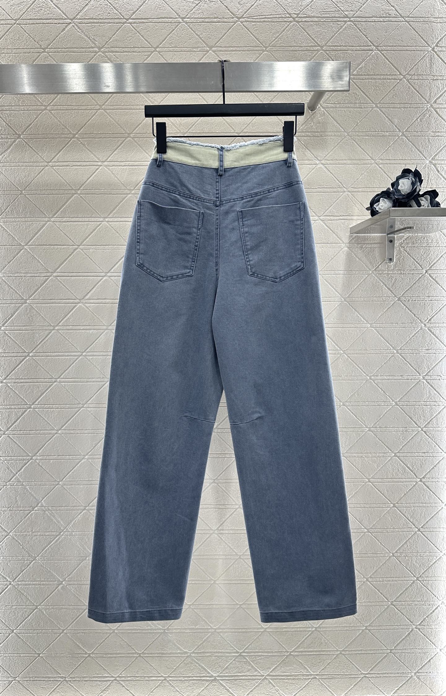 ♥Alexanderwan*♥2025新品上架
       毛边高腰萝卜阔腿长裤
定制YB斜纹全棉材质