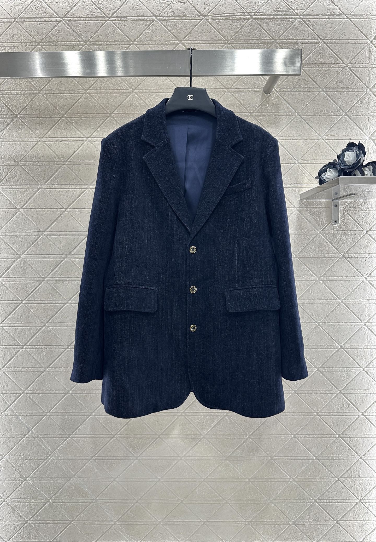 ♥Miumi*♥2025新品上架
  牛仔外套百褶半裙套装
定制YB进口牛仔材质 质感高级舒适 酵素水洗