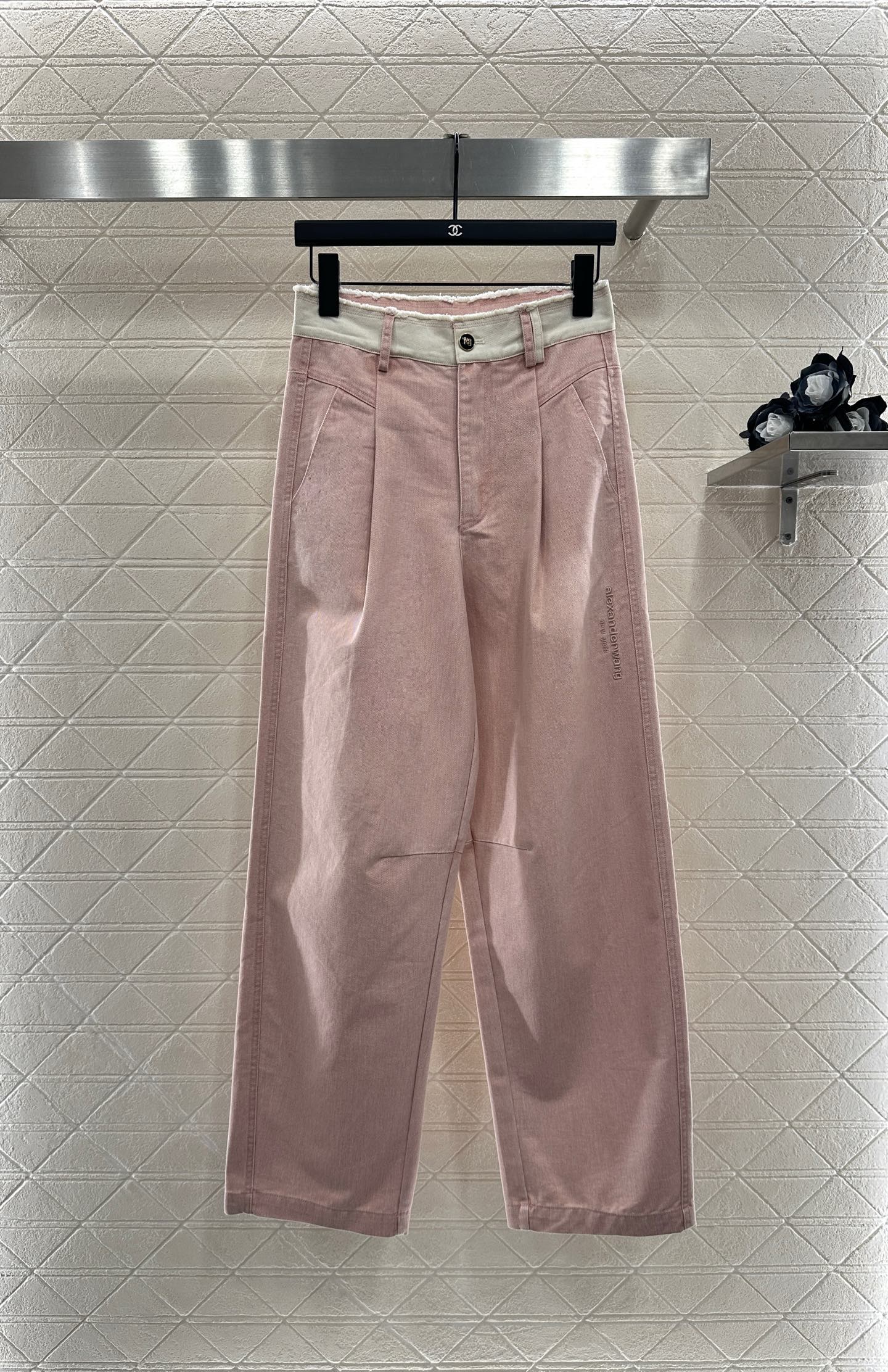 ♥Alexanderwan*♥2025新品上架
       毛边高腰萝卜阔腿长裤
定制YB斜纹全棉材质