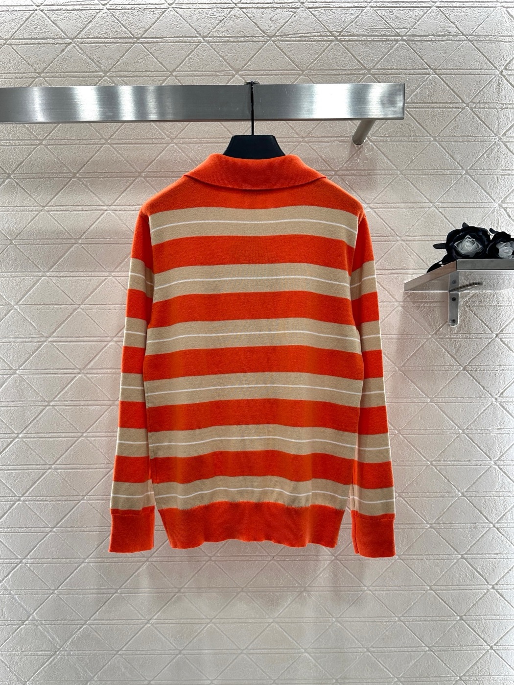 ♥Miumi*♥2025新品上架 翻领针织长袖定制YB羊毛纱线织造 柔软舒适 洋气显瘦 翻领𝑝𝑜𝑙𝑜长袖