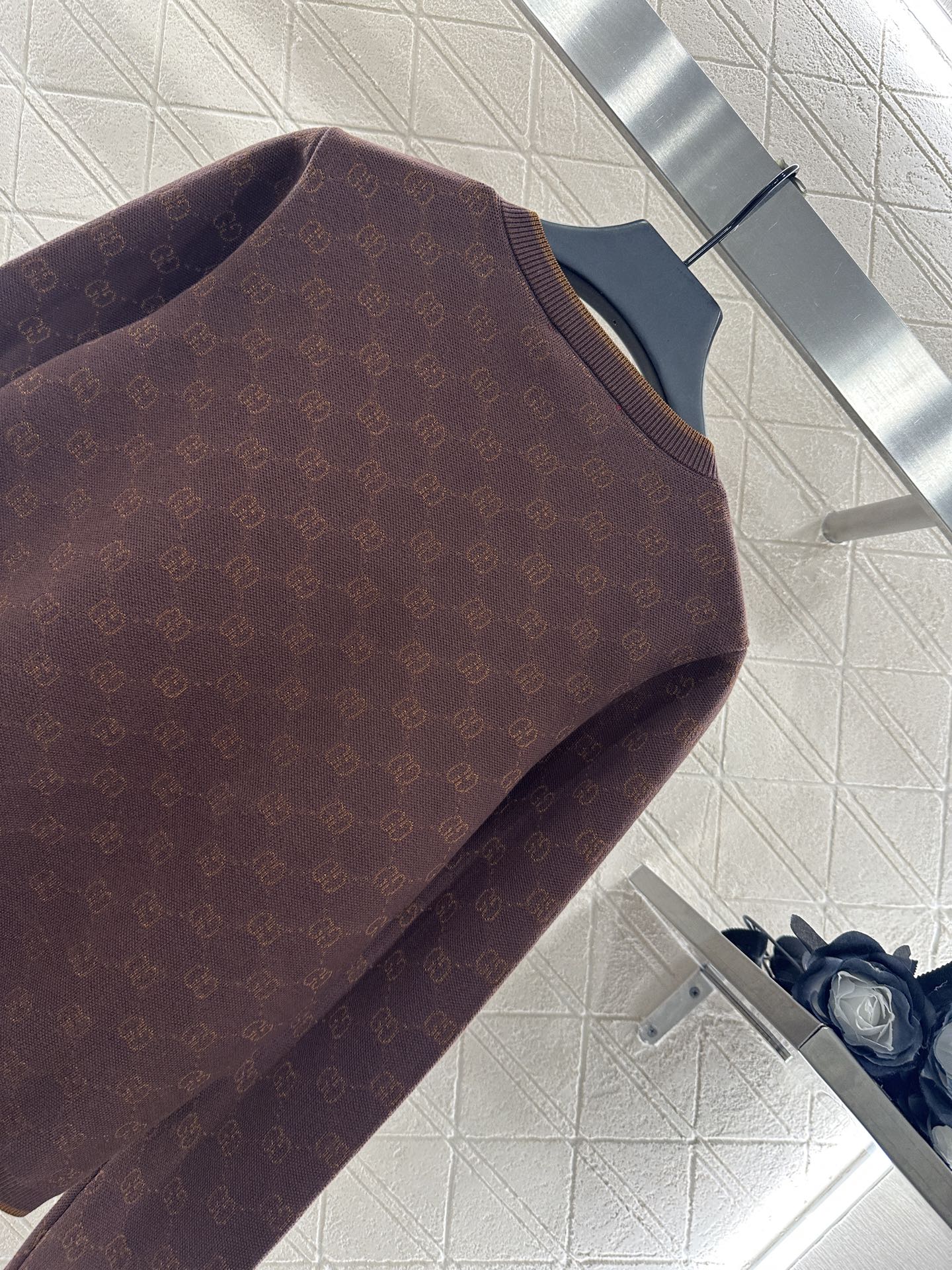 ♥Gucc*♥2025新品上架 圆领提花针织开衫定制YB羊毛纱线织造 质感细腻 穿搭舒适 圆领针织开衫剪