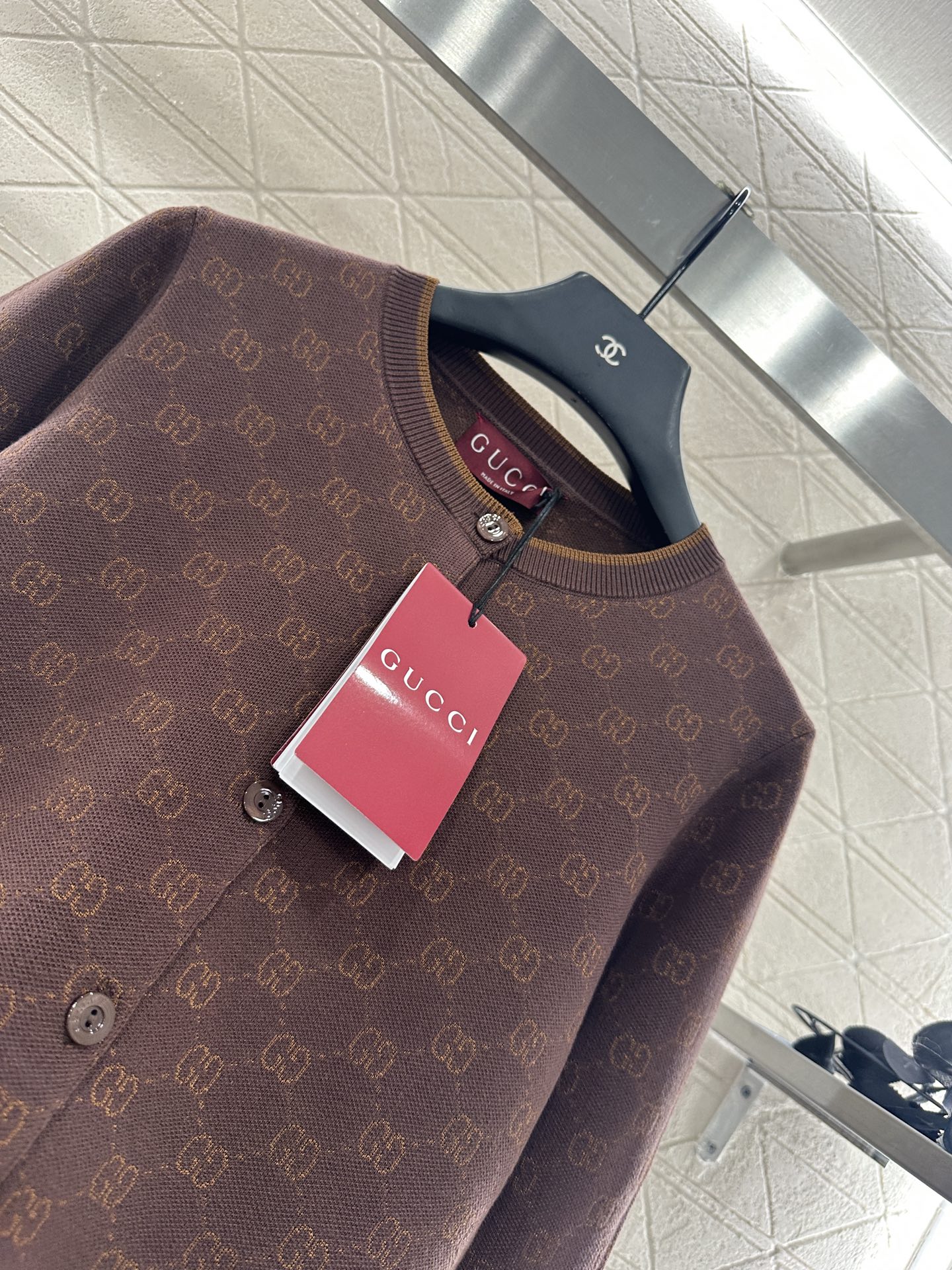 ♥Gucc*♥2025新品上架 圆领提花针织开衫定制YB羊毛纱线织造 质感细腻 穿搭舒适 圆领针织开衫剪