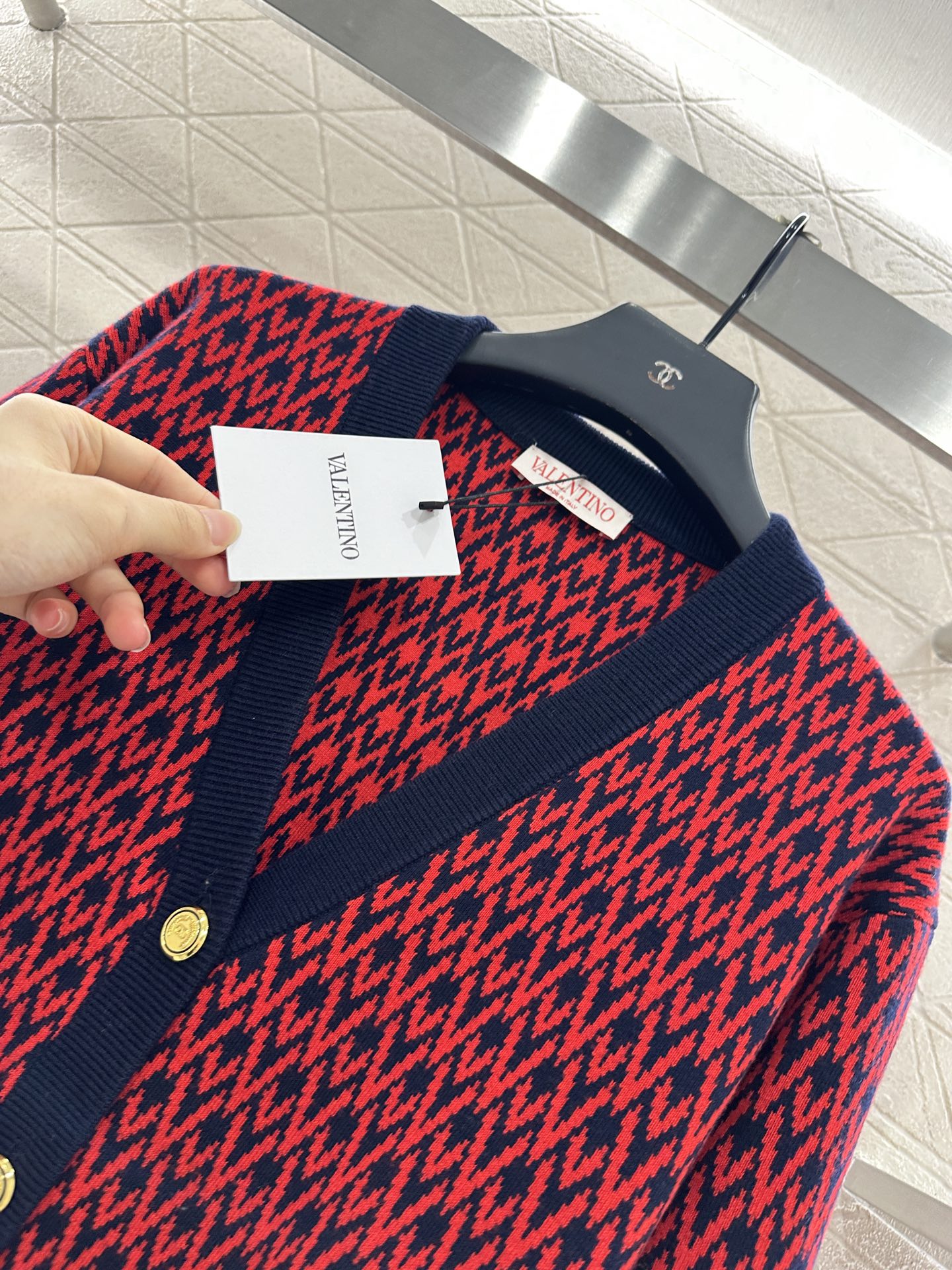 ♥Valentin*♥2025新品上架 V领提花针织开衫定制YB羊毛纱线织造 质感细腻 穿搭舒适 V领针