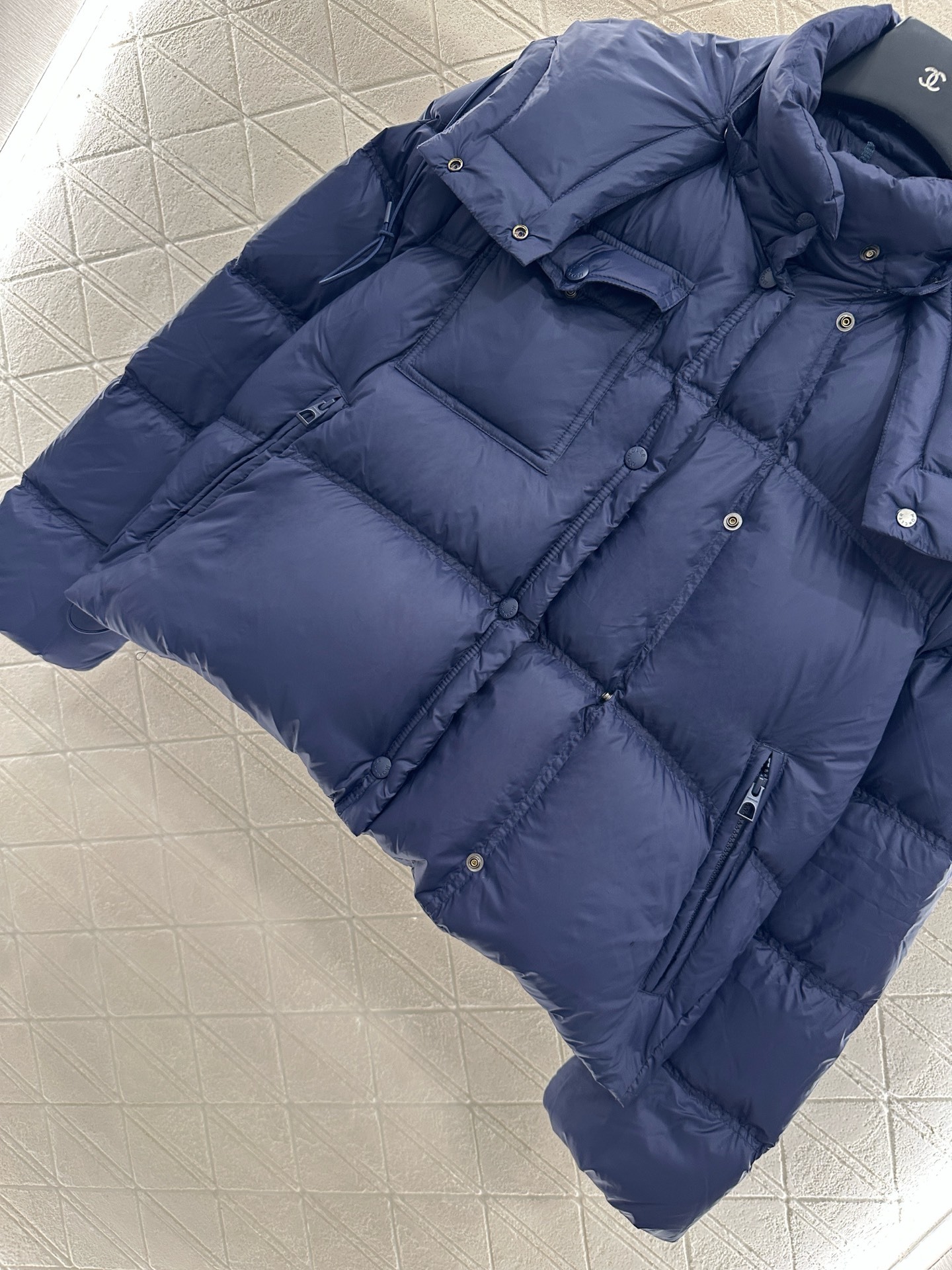 ♥Moncle*♥2025新品上架 可拆卸连帽羽绒服定制YB进口防风防水尼龙材质 其工艺还原 升级材质