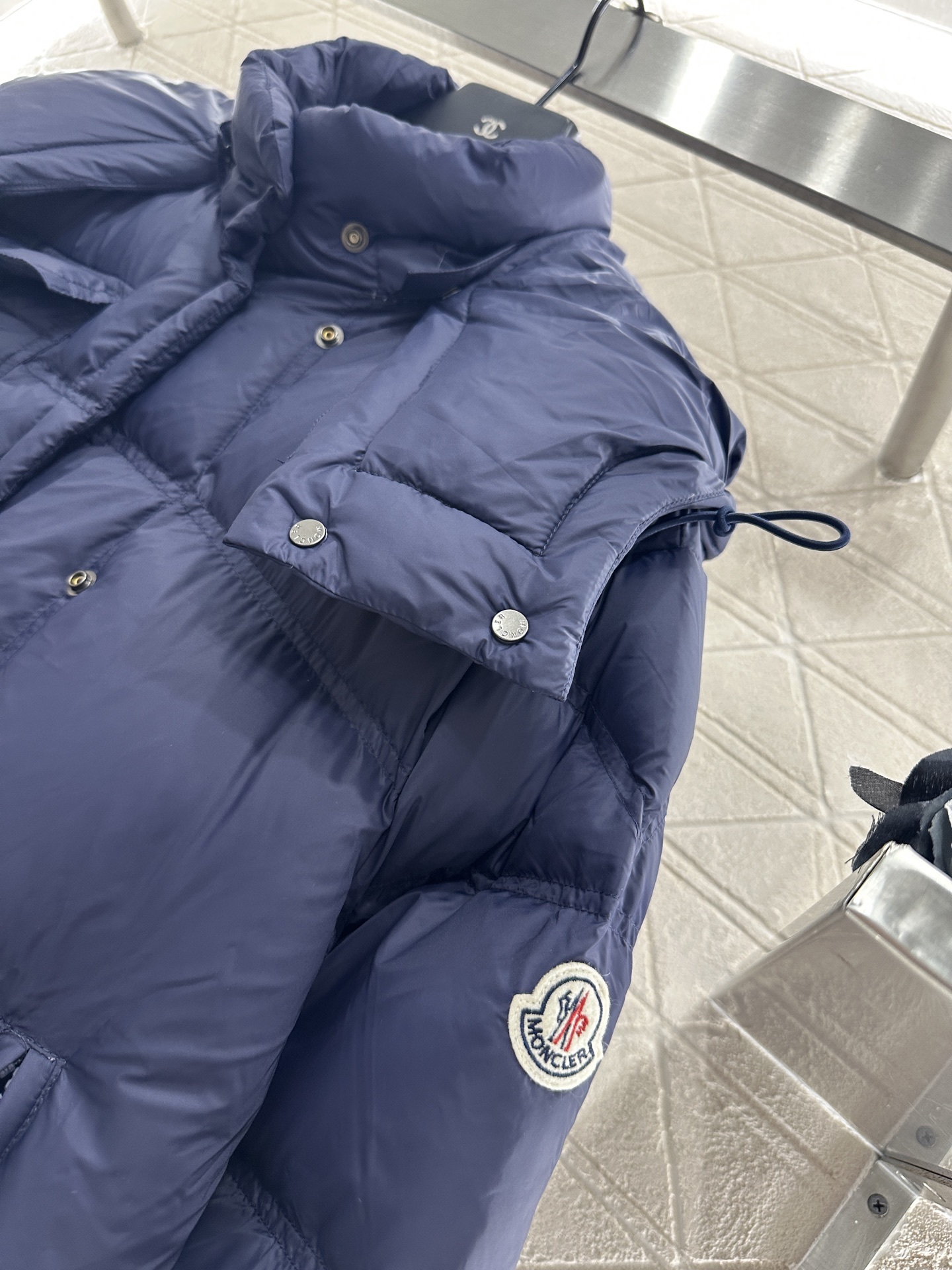 ♥Moncle*♥2025新品上架 可拆卸连帽羽绒服定制YB进口防风防水尼龙材质 其工艺还原 升级材质