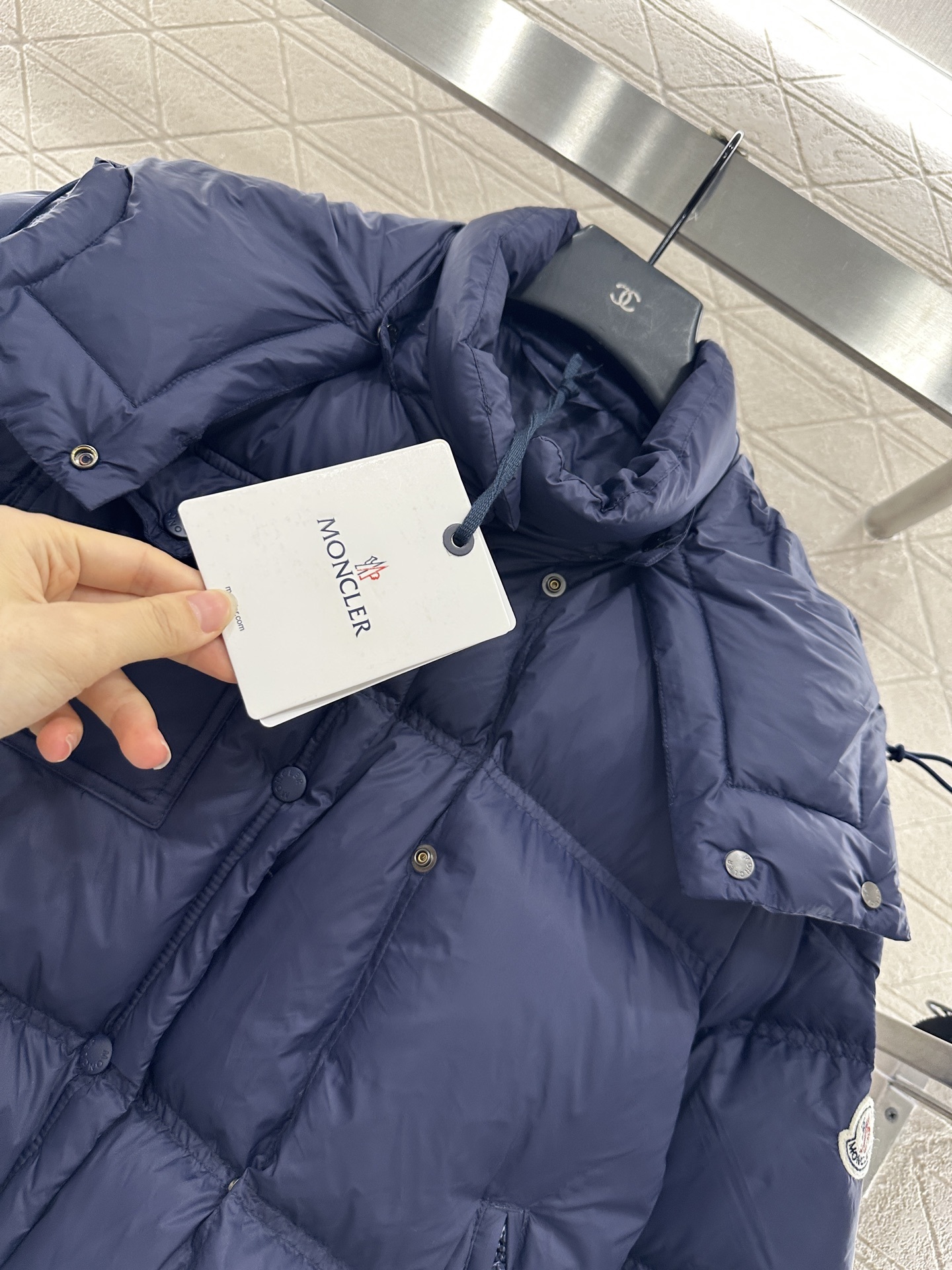 ♥Moncle*♥2025新品上架 可拆卸连帽羽绒服定制YB进口防风防水尼龙材质 其工艺还原 升级材质