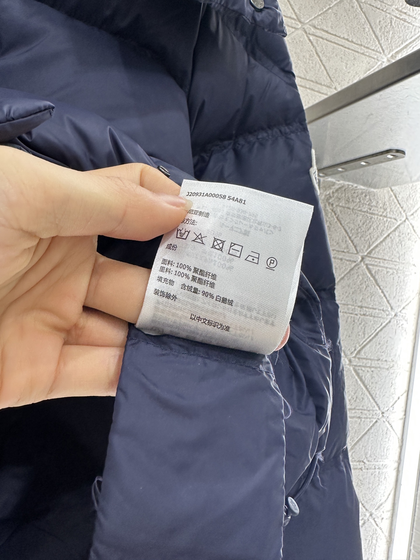 ♥Moncle*♥2025新品上架 可拆卸连帽羽绒服定制YB进口防风防水尼龙材质 其工艺还原 升级材质